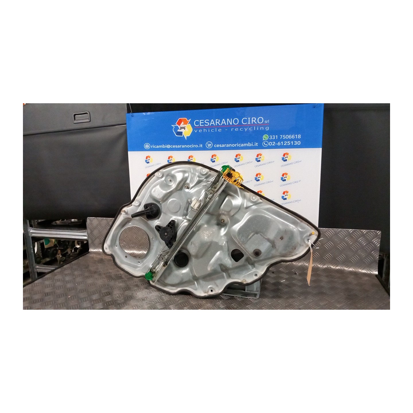 ALZACRISTALLO PORTA POST. SX. 101 FIAT IDEA (2S) (10/03-12/10) 843A1000 71734851