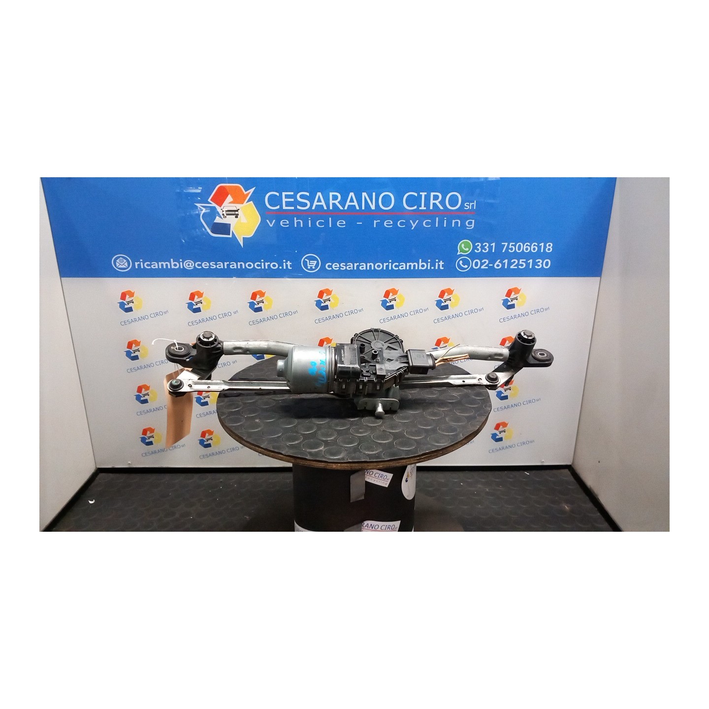 MECCANISMO TERGIPARABREZZA CON MOTORINO 121 ALFA ROMEO GIULIETTA (X7) (03/10-10/13) 940A3000 NB3753001043004