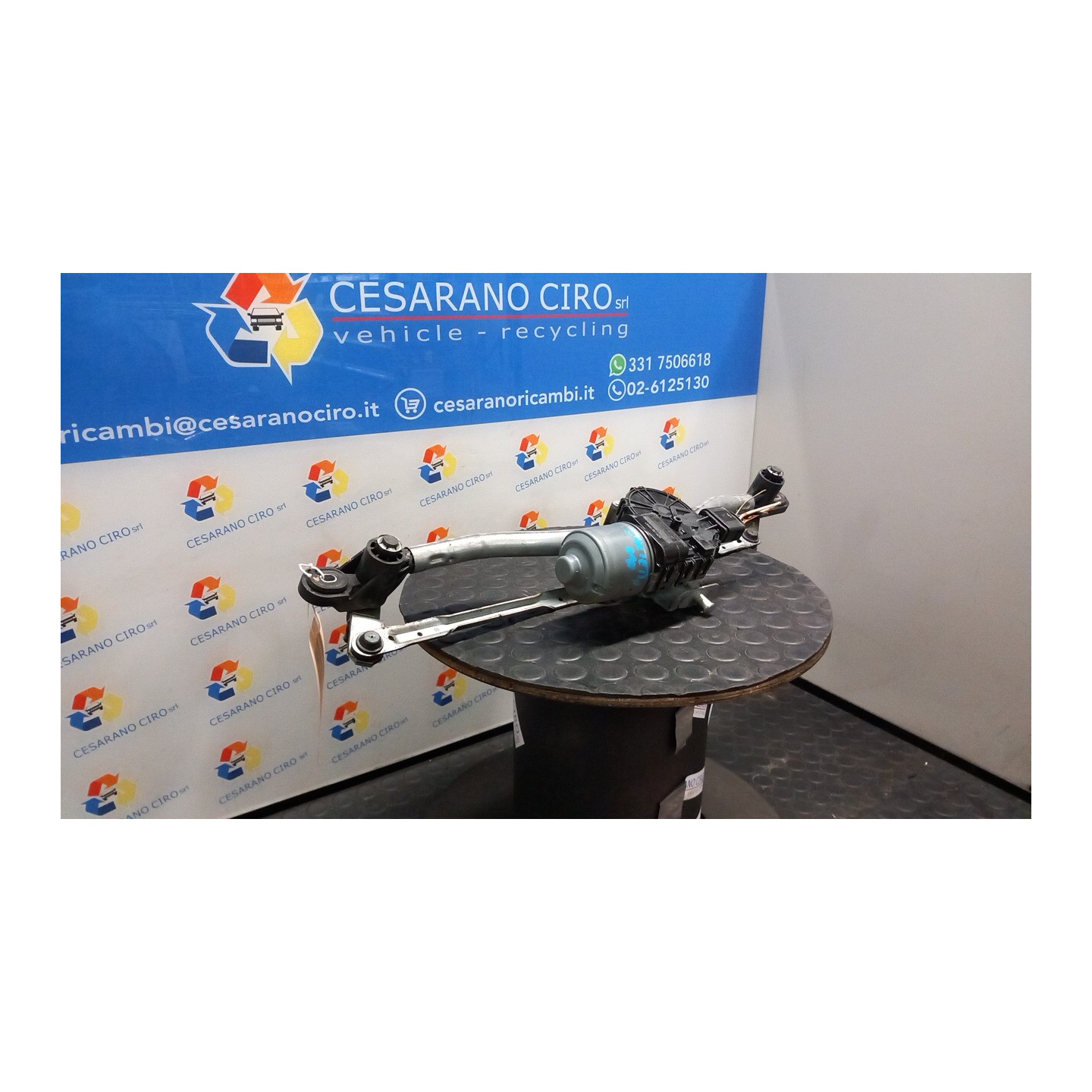 MECCANISMO TERGIPARABREZZA CON MOTORINO 121 ALFA ROMEO GIULIETTA (X7) (03/10-10/13) 940A3000 NB3753001043004