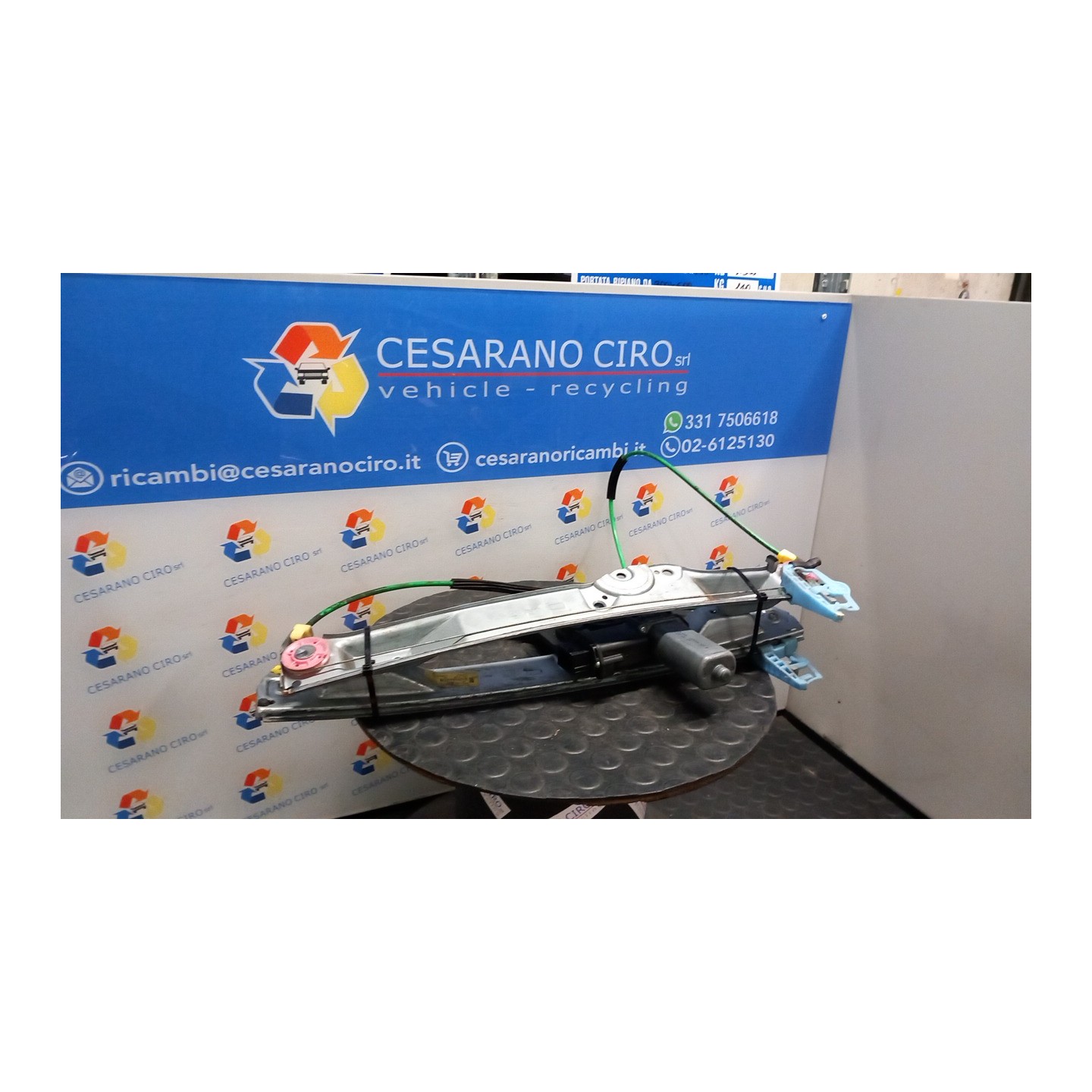 ALZACRISTALLO ELETTR. PORTA ANT. C/MOTORINO SX. 059 OPEL CORSA (S07) (07/06-02/11) Z12XEP 13289448