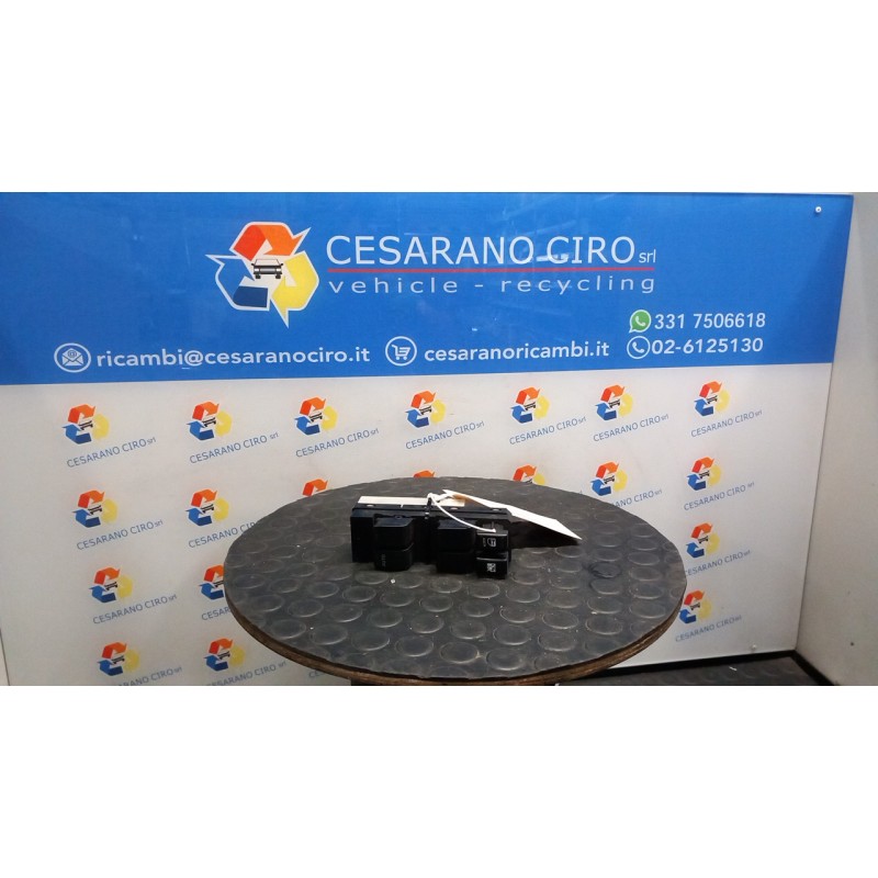 BLOCCO COMANDI ALZACRISTALLI 068 FIAT SEDICI (3B) (02/06-11/11) M16A 71742594