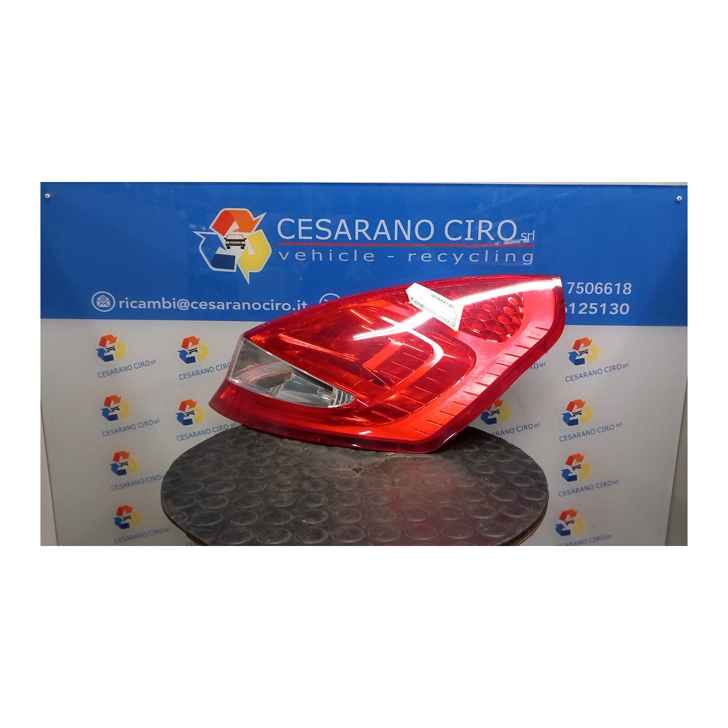 FANALE POST. DX. 075 FORD FIESTA (CB1) (09/08-10/13) SNJA 1709552
