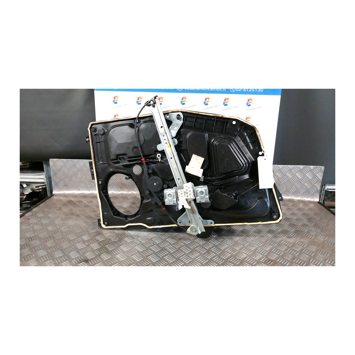 ALZACRISTALLO PORTA ANT. DX. 077 FORD FUSION (CBK) (09/02-) FXJA 1553147