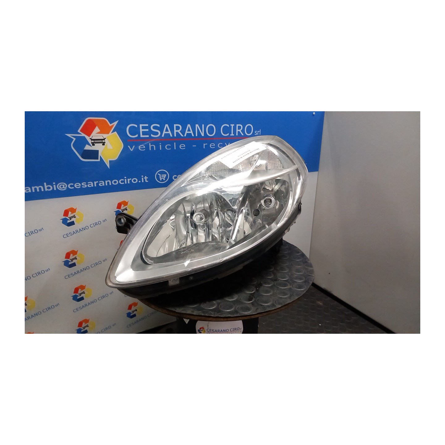 PROIETTORE SX. 044 LANCIA YPSILON (TE) (06/03-09/06) 188A4000 51774224