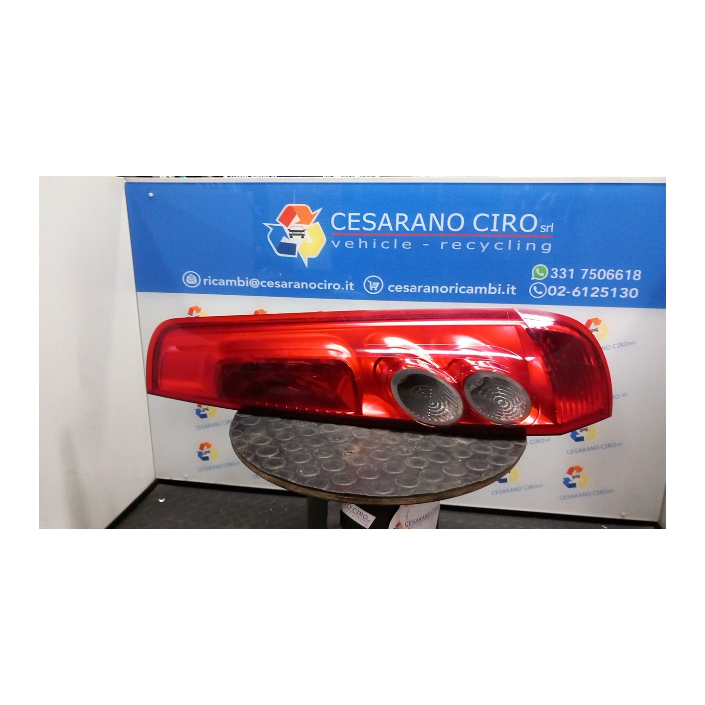 FANALE POST. DX. 025 FORD FIESTA (CBK) (12/05-12/08) FUJA 1432269