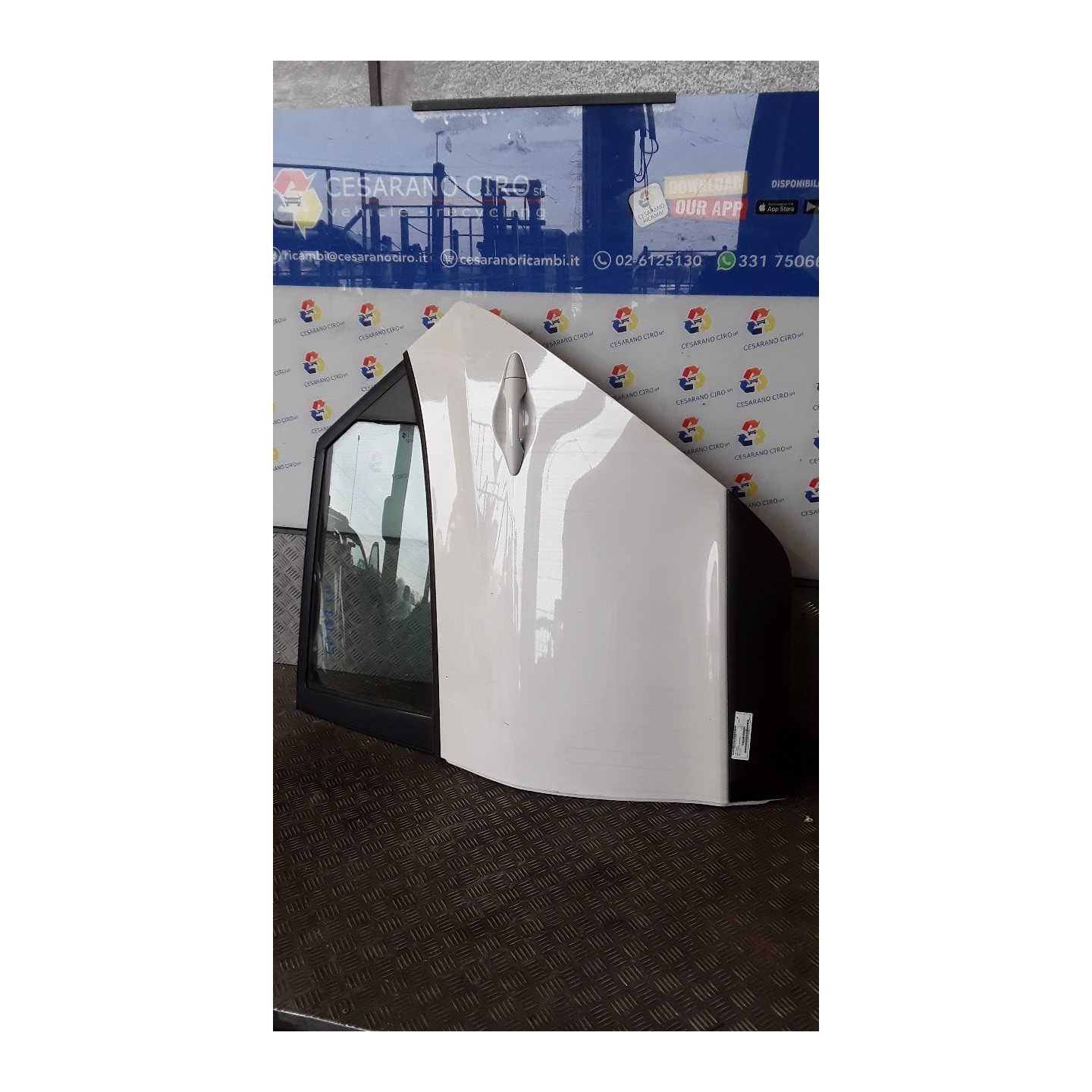 PORTA POST. SX. 109 HYUNDAI IX35 (02/10-) D4FD 770032Y000