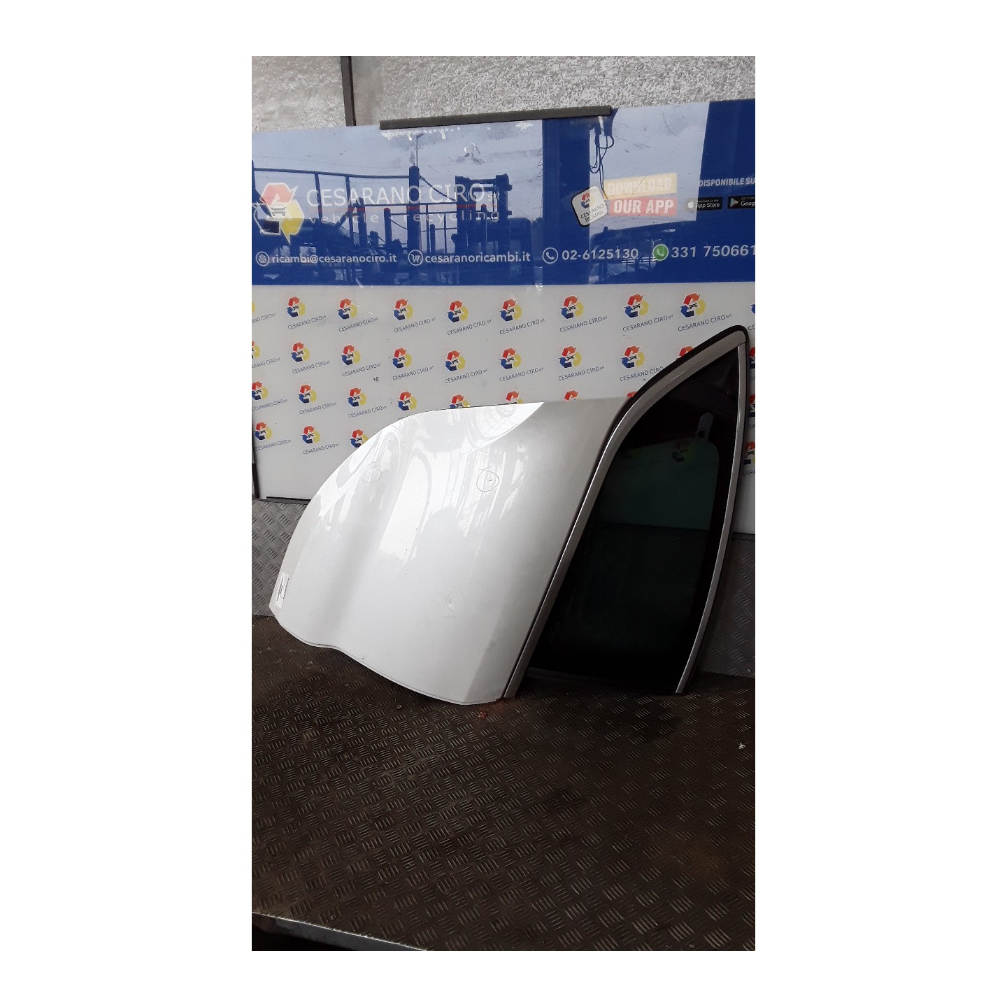 PORTA POST. DX. 117 CITROEN DS4 (03/11-10/15) 9HR 9008X4