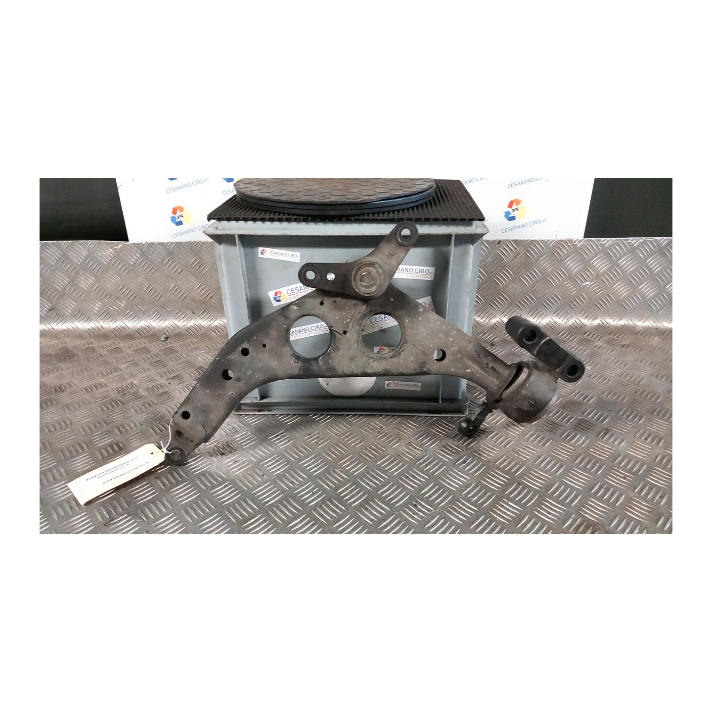 BRACCIO OSCILLANTE SOSP. ANT. SX. 133 MINI MINI (R50/R53) (07/01-07/06) W10B16A 31126761409