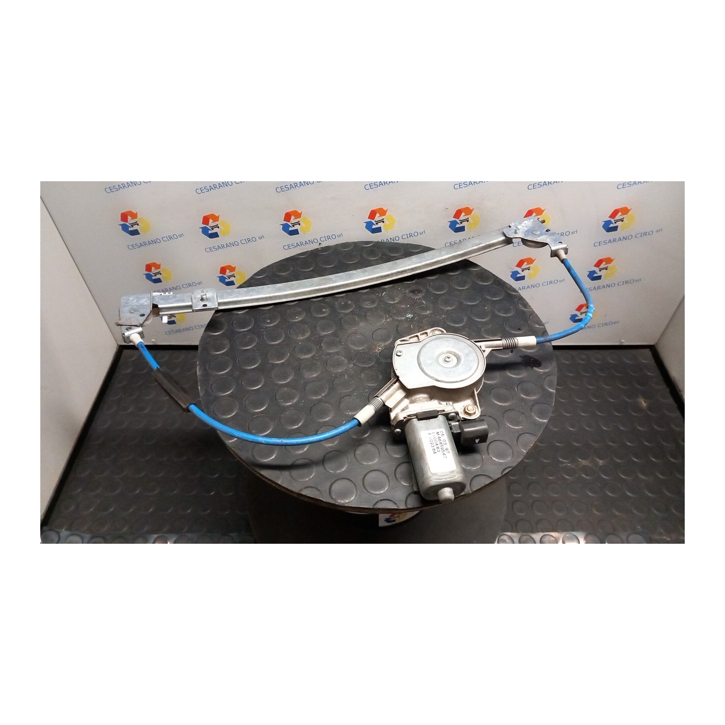 ALZACRISTALLO ELETTR. PORTA ANT. SX. 042 FIAT PUNTO 1A SERIE (11/93-10/99) 176B2000 46736433