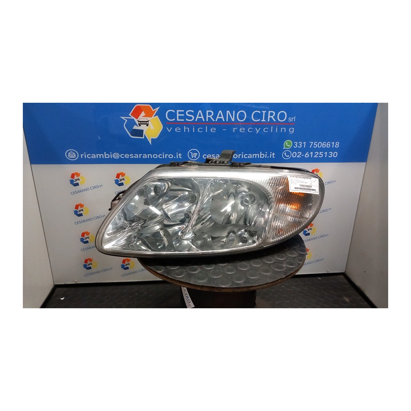 PROIETTORE SX. 137 CHRYSLER VOYAGER/GRAND VOYAGER (04/01-0 33L 04857703AB