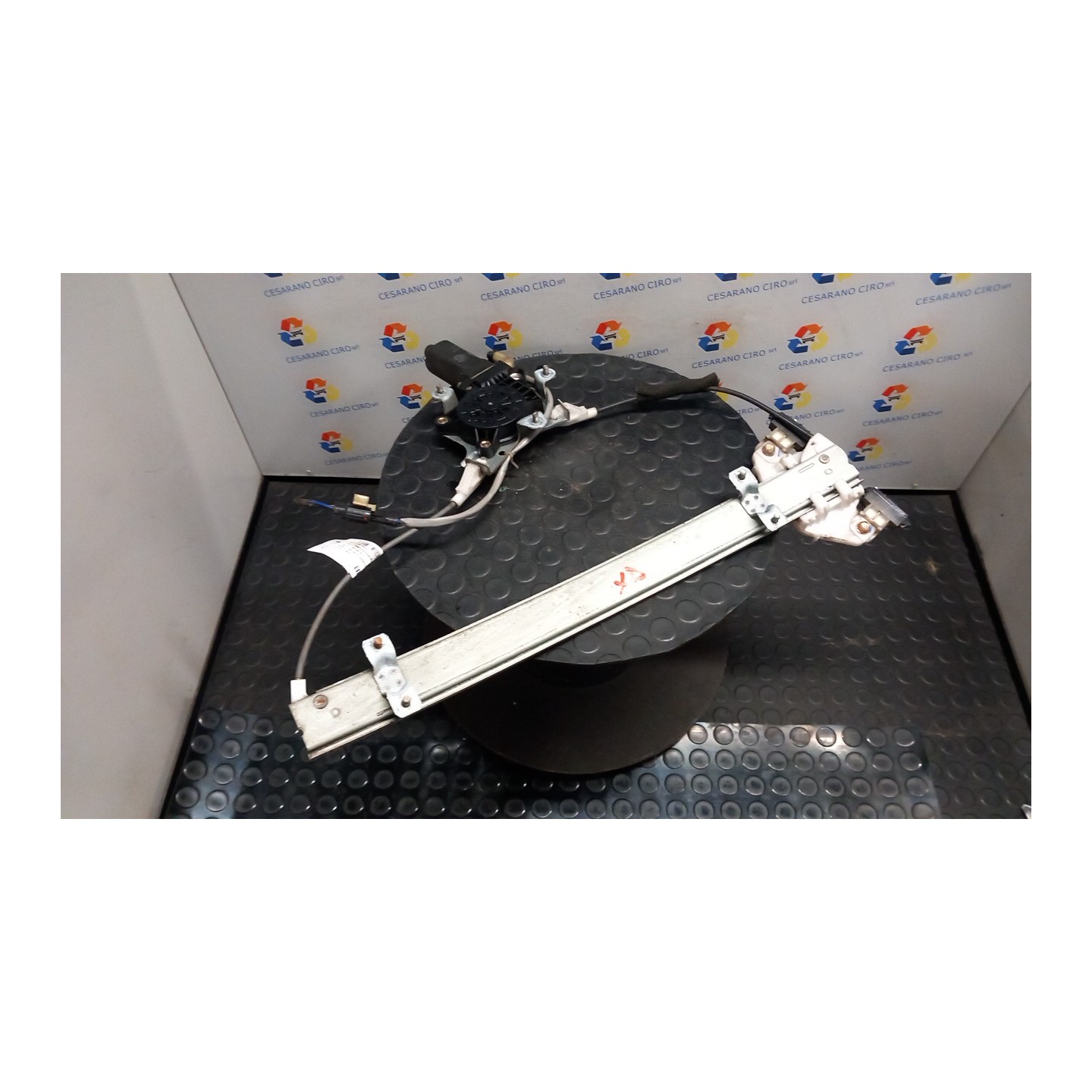 ALZACRISTALLO ELETTR. PORTA ANT. DX. 005 HYUNDAI ACCENT (09/94-11/99) G4EH 8240422011