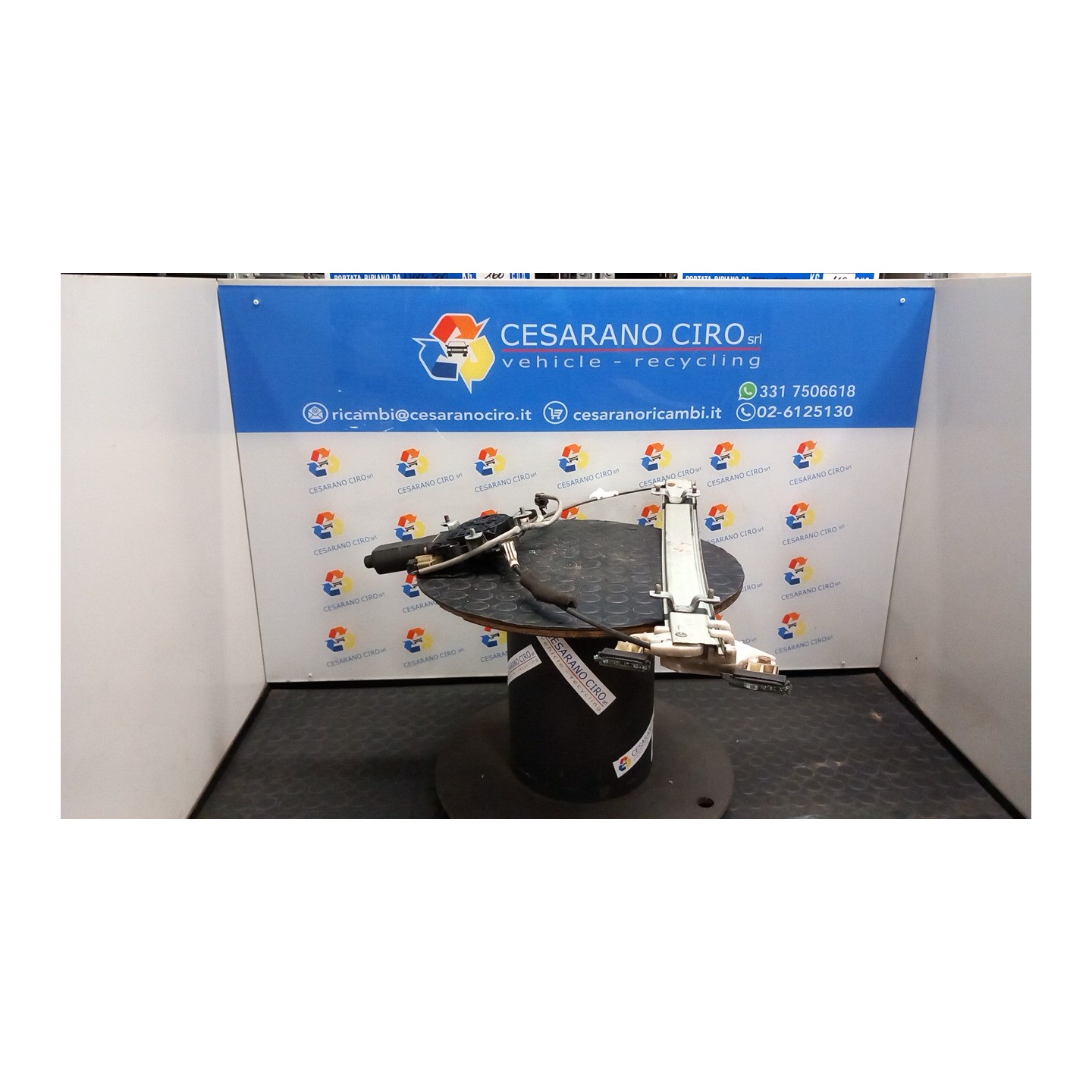 ALZACRISTALLO ELETTR. PORTA ANT. SX. 006 HYUNDAI ACCENT (09/94-11/99) G4EH 8240322011