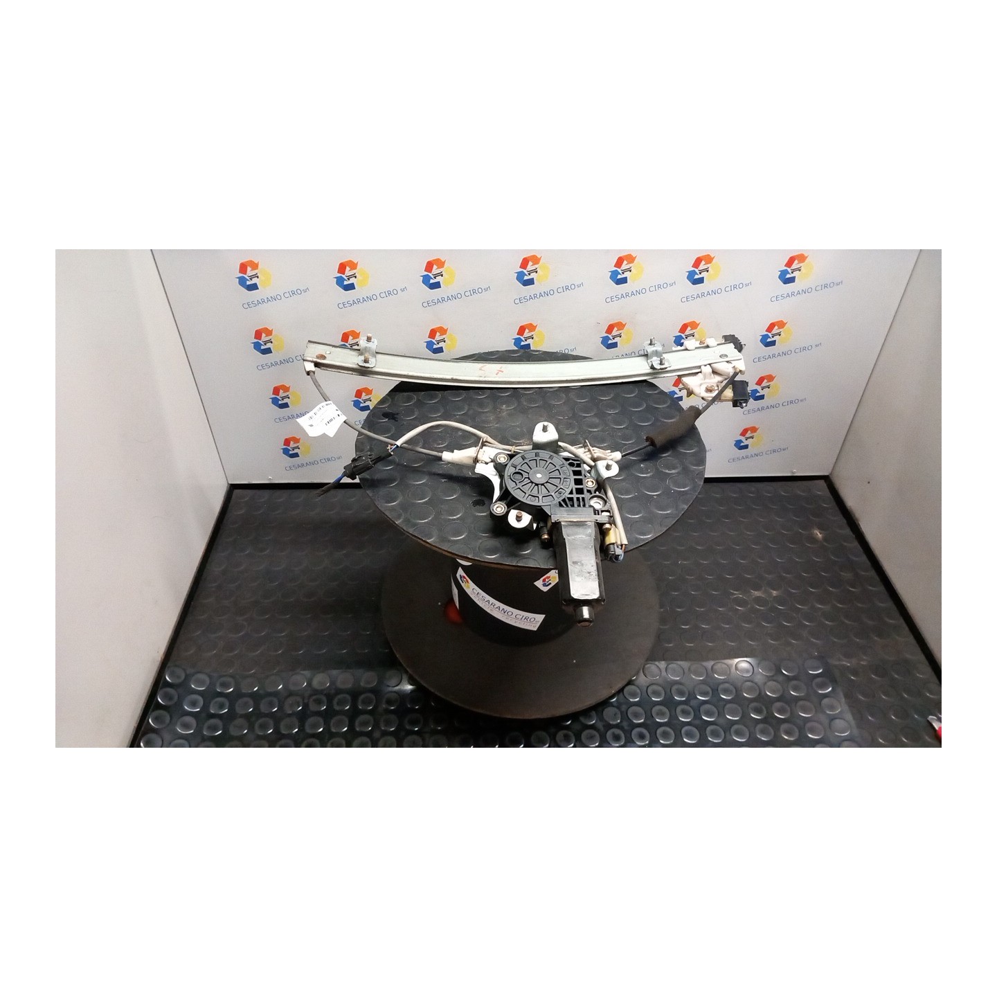 ALZACRISTALLO ELETTR. PORTA ANT. SX. 006 HYUNDAI ACCENT (09/94-11/99) G4EH 8240322011