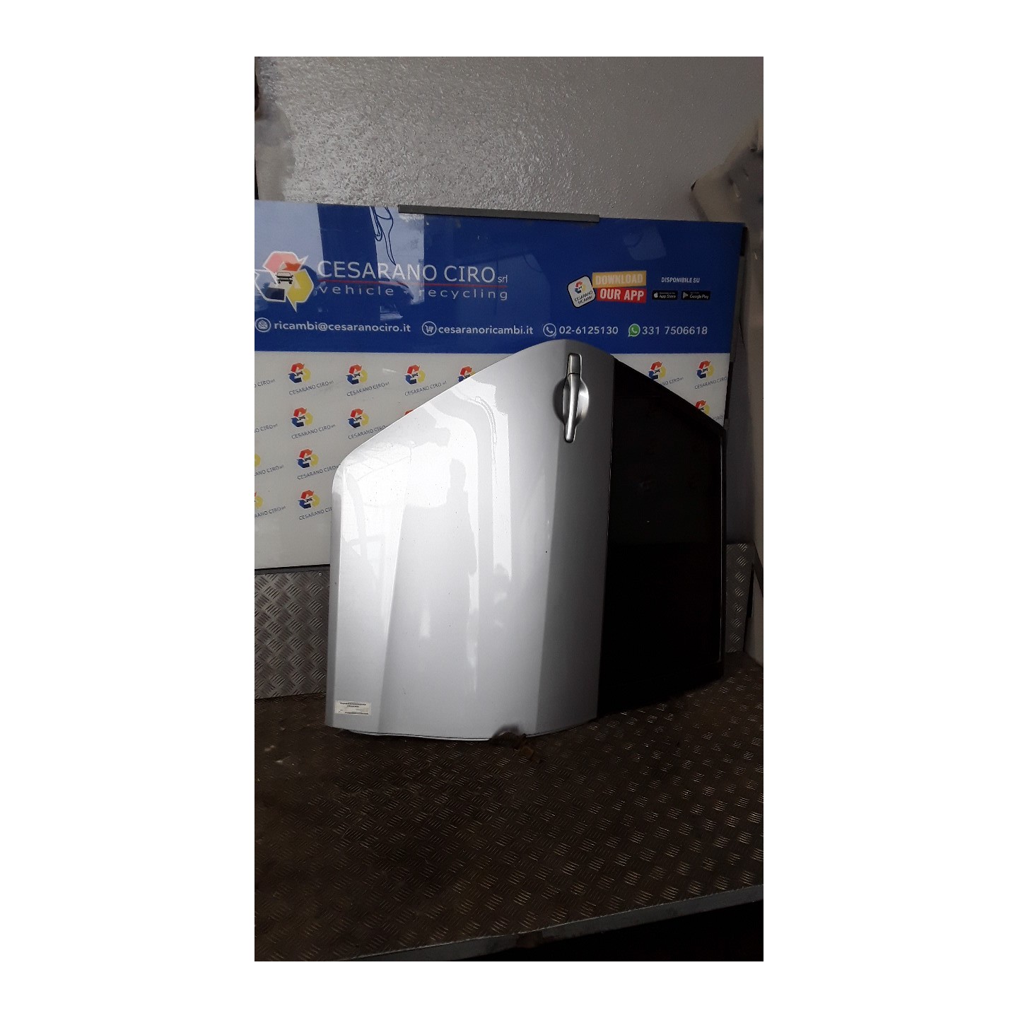 PORTA POST. DX. 055 MITSUBISHI GRANDIS (09/05-06/09) BSY 5730A048