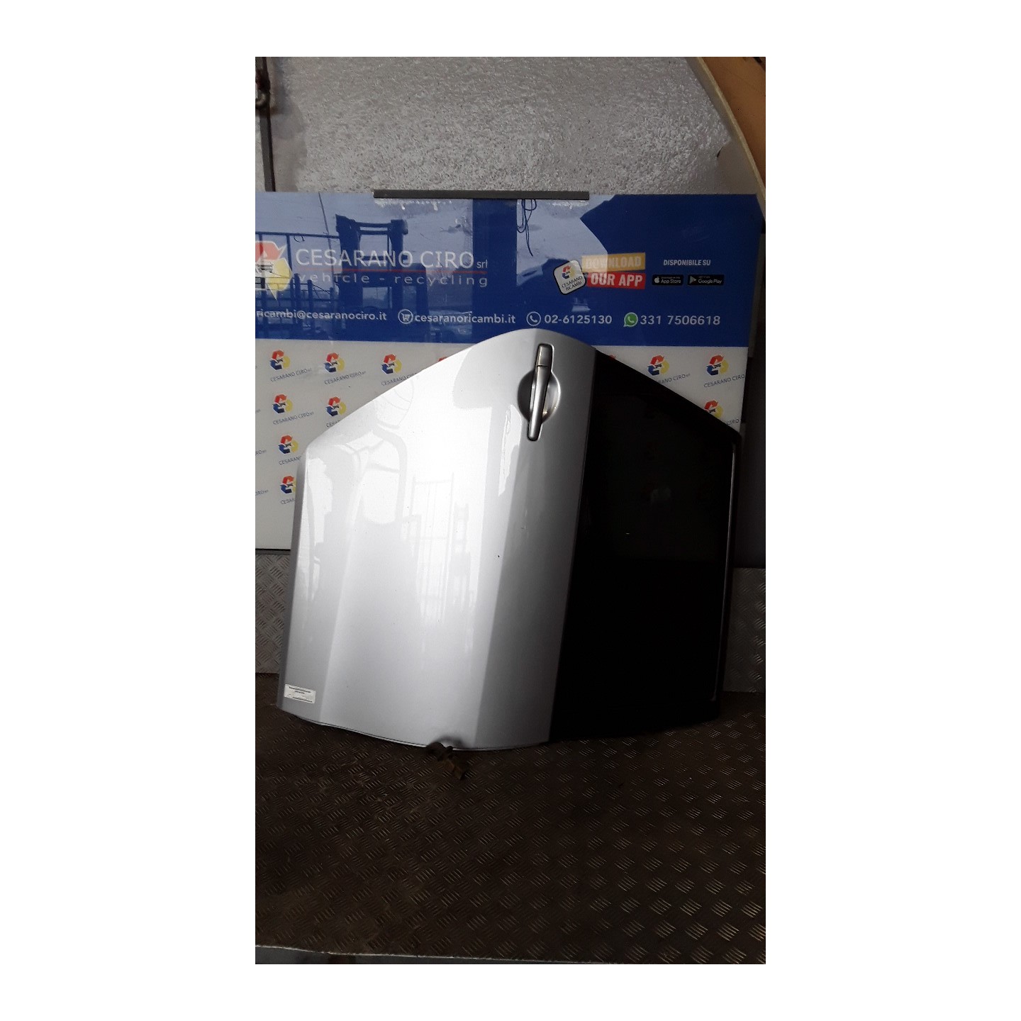 PORTA POST. DX. 055 MITSUBISHI GRANDIS (09/05-06/09) BSY 5730A048
