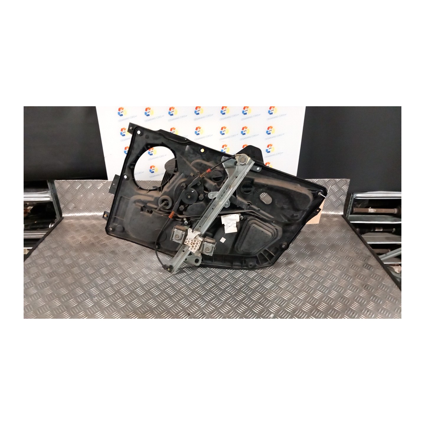 ALZACRISTALLO PORTA ANT. SX. 089 FORD FUSION (CBK) (09/02-) FXJA 1553148