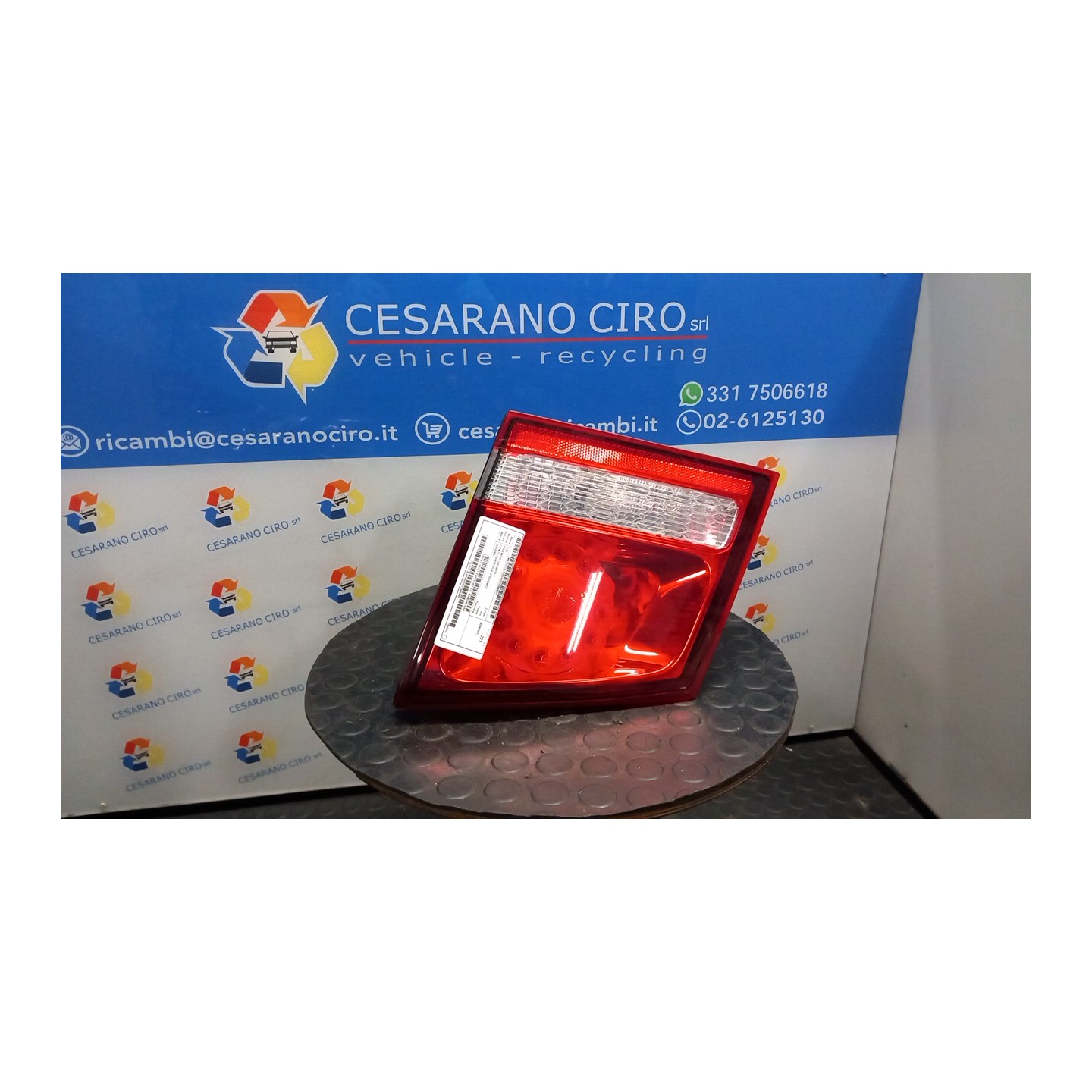 FANALE POST. PARTE INT. DX. 081 FIAT FREEMONT (24) (04/11-) 939B5000 K68078516AD