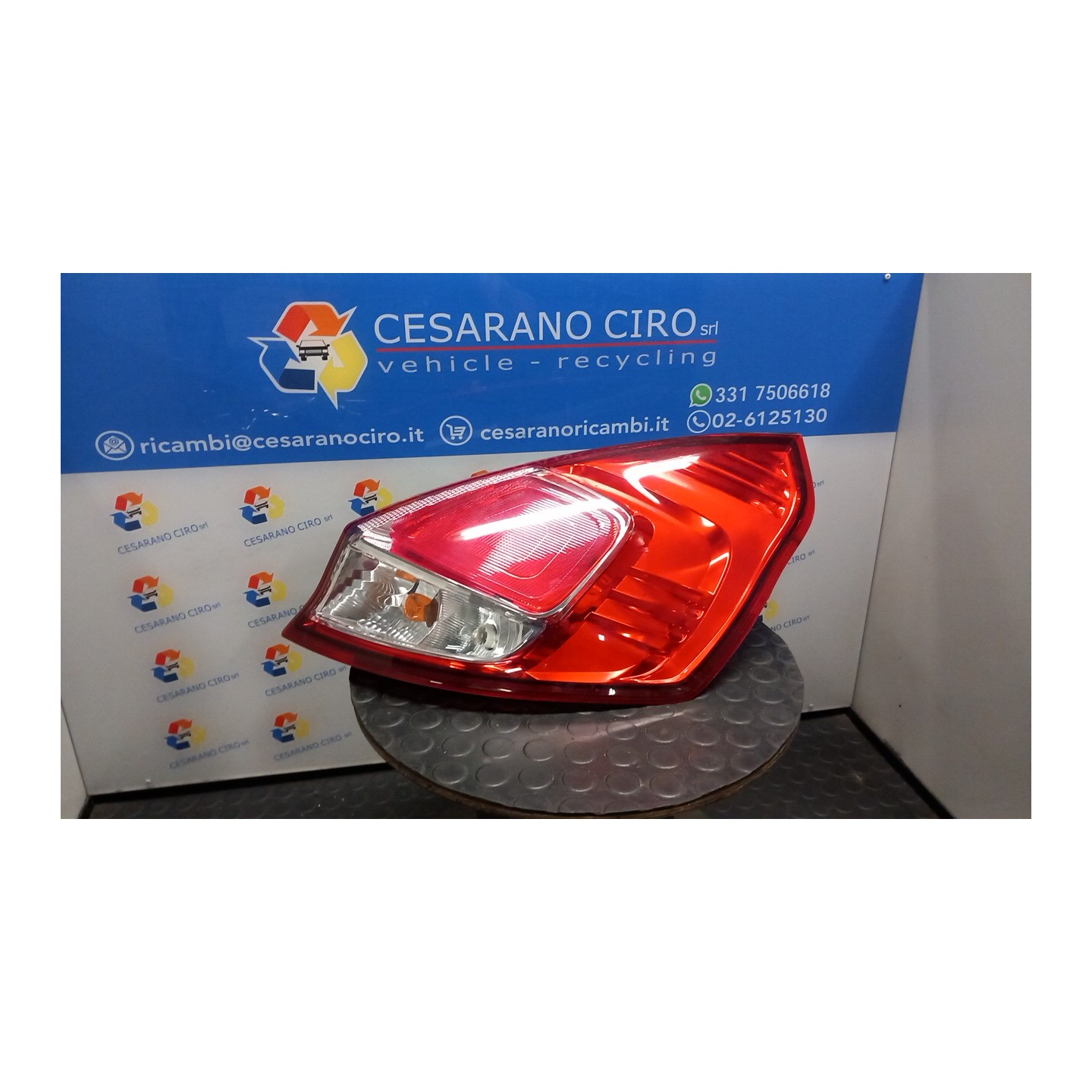 FANALE POST. DX. 096 FORD FIESTA (CCN) (11/12-) STJB 1823621