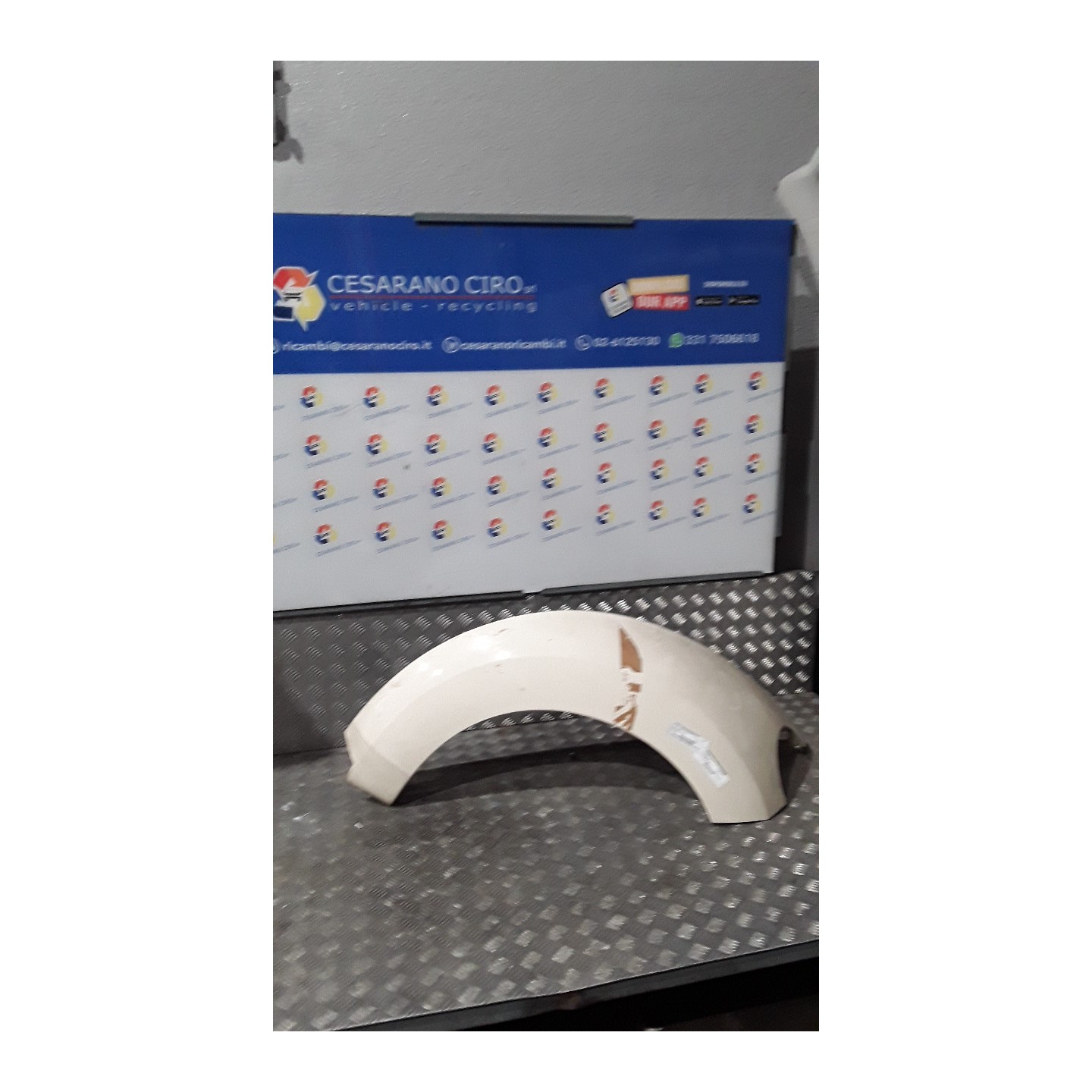 PARAFANGO POST. SX. 104 VOLKSWAGEN NEW BEETLE CABRIO (1Y) BFS 1Y0809603C