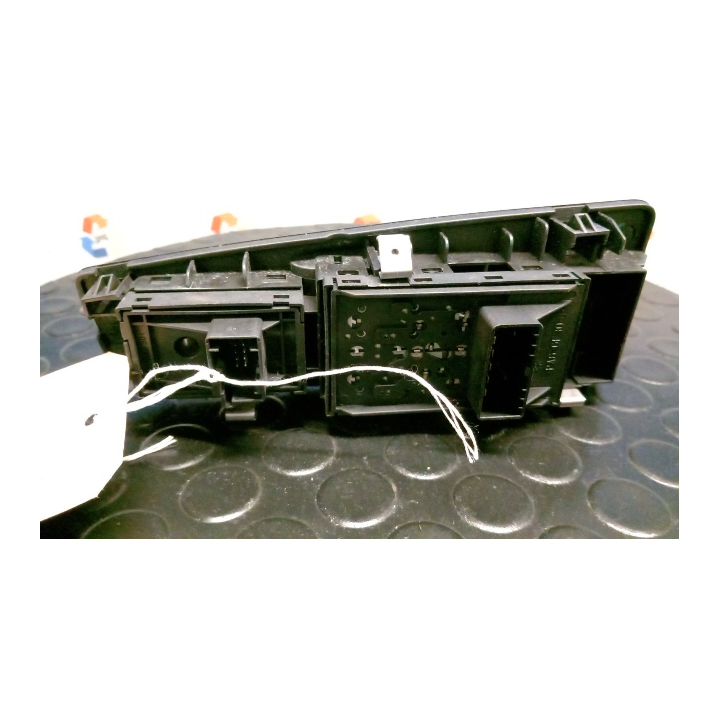 BLOCCO COMANDI ALZACRISTALLI E RETROVISORI EST. ALZACRISTALLO ELETTRICO POST SX. 028 FIAT GRANDE PUNTO (2Y) (06/05-12/08 350A100