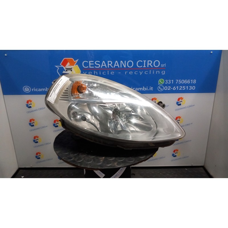 PROIETTORE DX. 033 LANCIA YPSILON (TE) (06/03-09/06) 188A5000 51774225