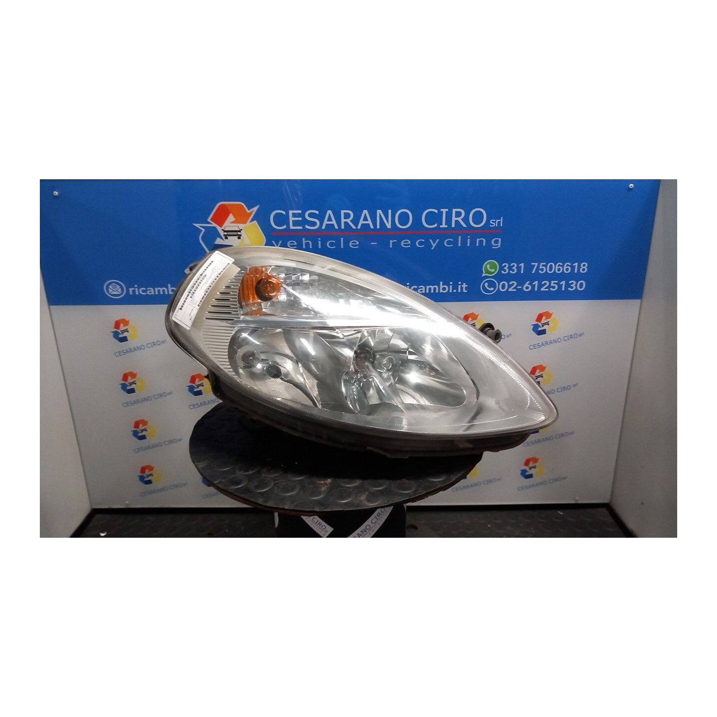 PROIETTORE DX. 033 LANCIA YPSILON (TE) (06/03-09/06) 188A5000 51774225