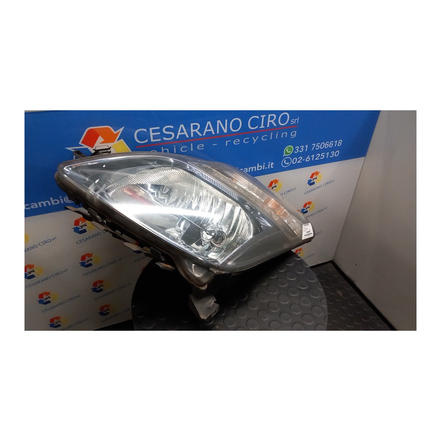 PROIETTORE SX. 045 TOYOTA PRIUS 2A SERIE (02/04-06/10) 1NZFXE 8117047090