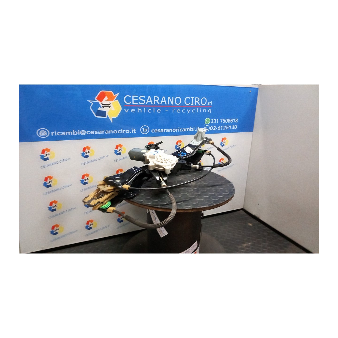 ALZACRISTALLO ELETTR. PORTA ANT. C/MOTORINO SX. 146 FORD FOCUS (CB8) (02/11-11/15) T1DB 1847373