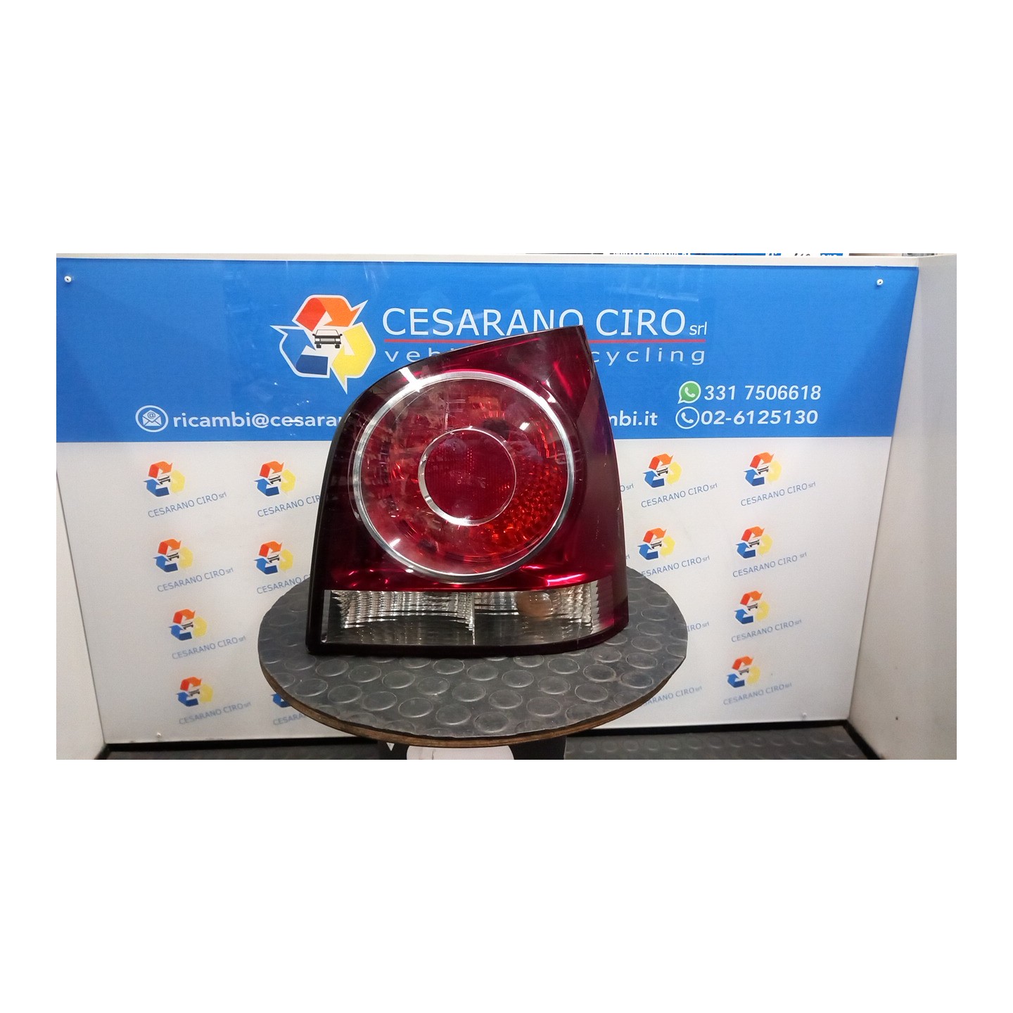 FANALE POST. DX. 015 VOLKSWAGEN POLO (9N) (04/05-) BME 6Q6945096AB