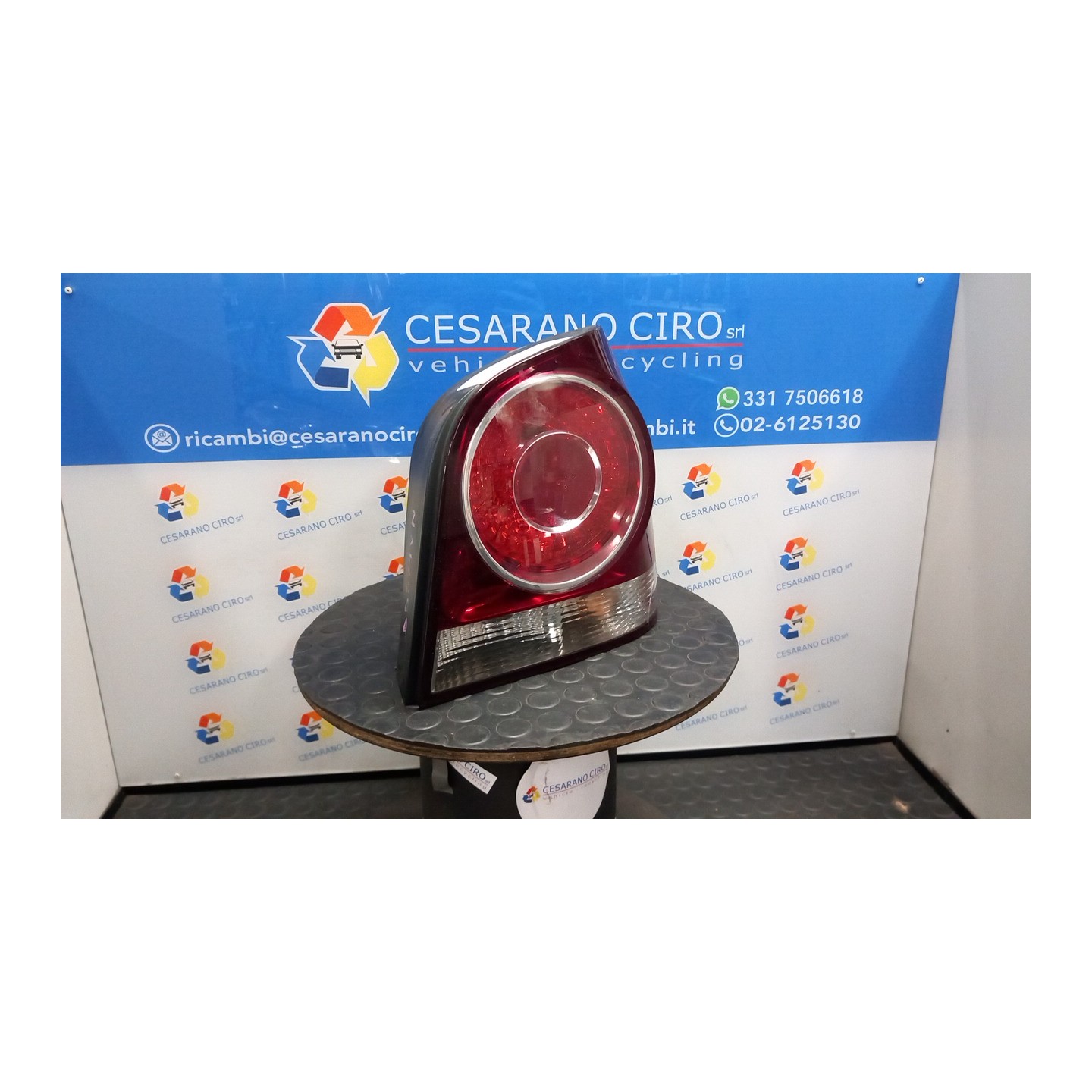 FANALE POST. DX. 015 VOLKSWAGEN POLO (9N) (04/05-) BME 6Q6945096AB