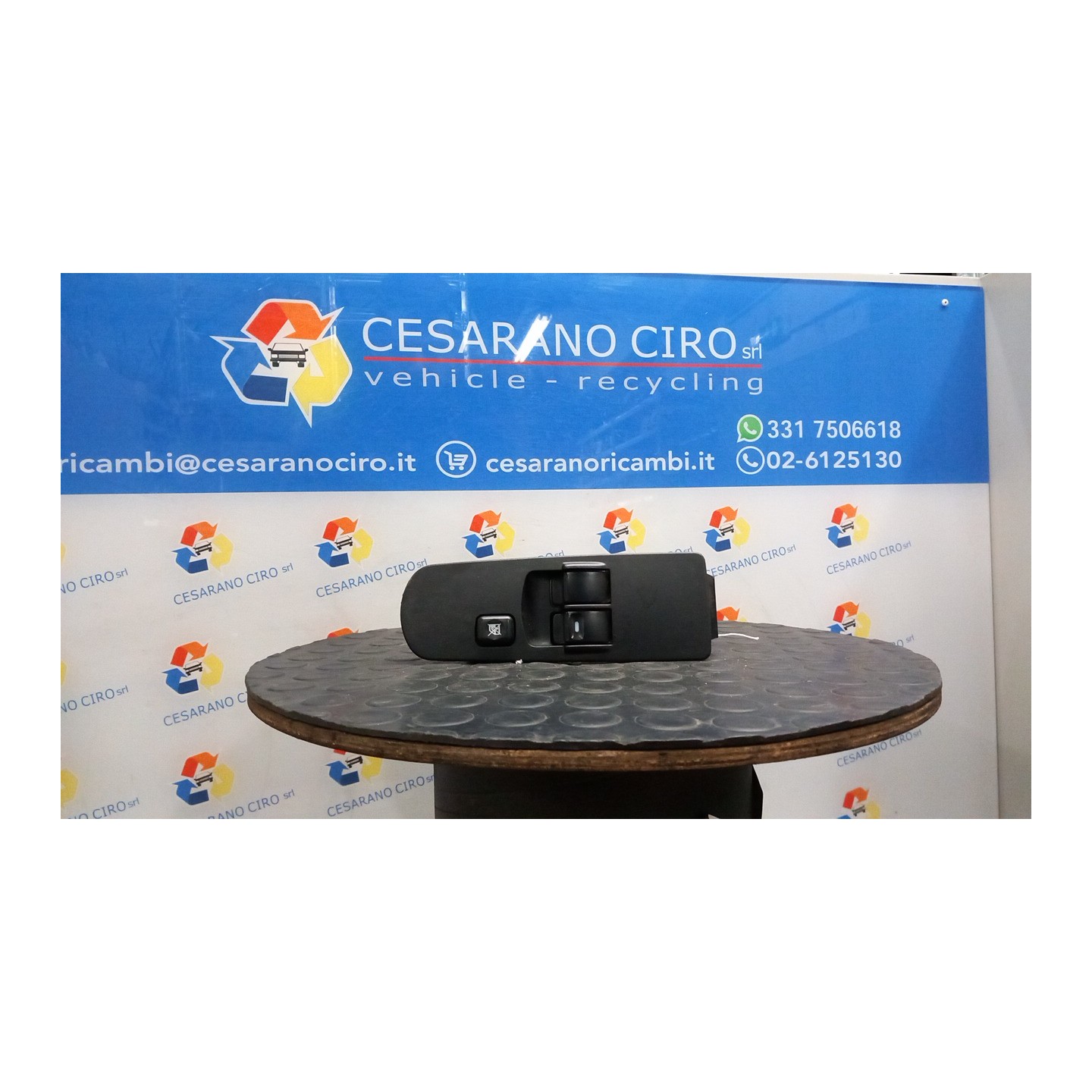 BLOCCO COMANDI ALZACRISTALLI 038 MITSUBISHI COLT (06/04-12/09) 135930 MR587477