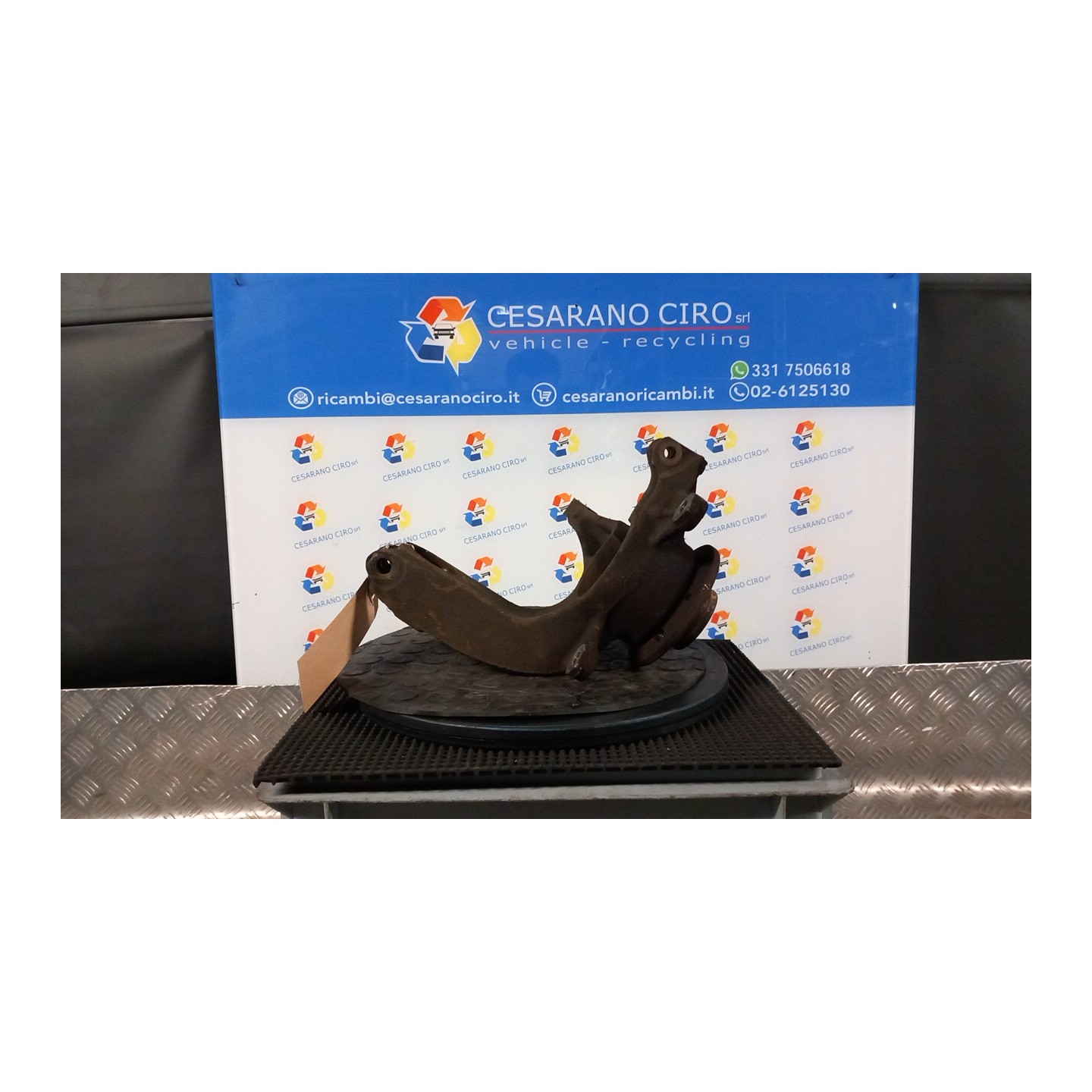 MONTANTE SOSP. ANT. DX. 064 RENAULT MEGANE 2A SERIE (02/06-08/09) K9K77 8200297033