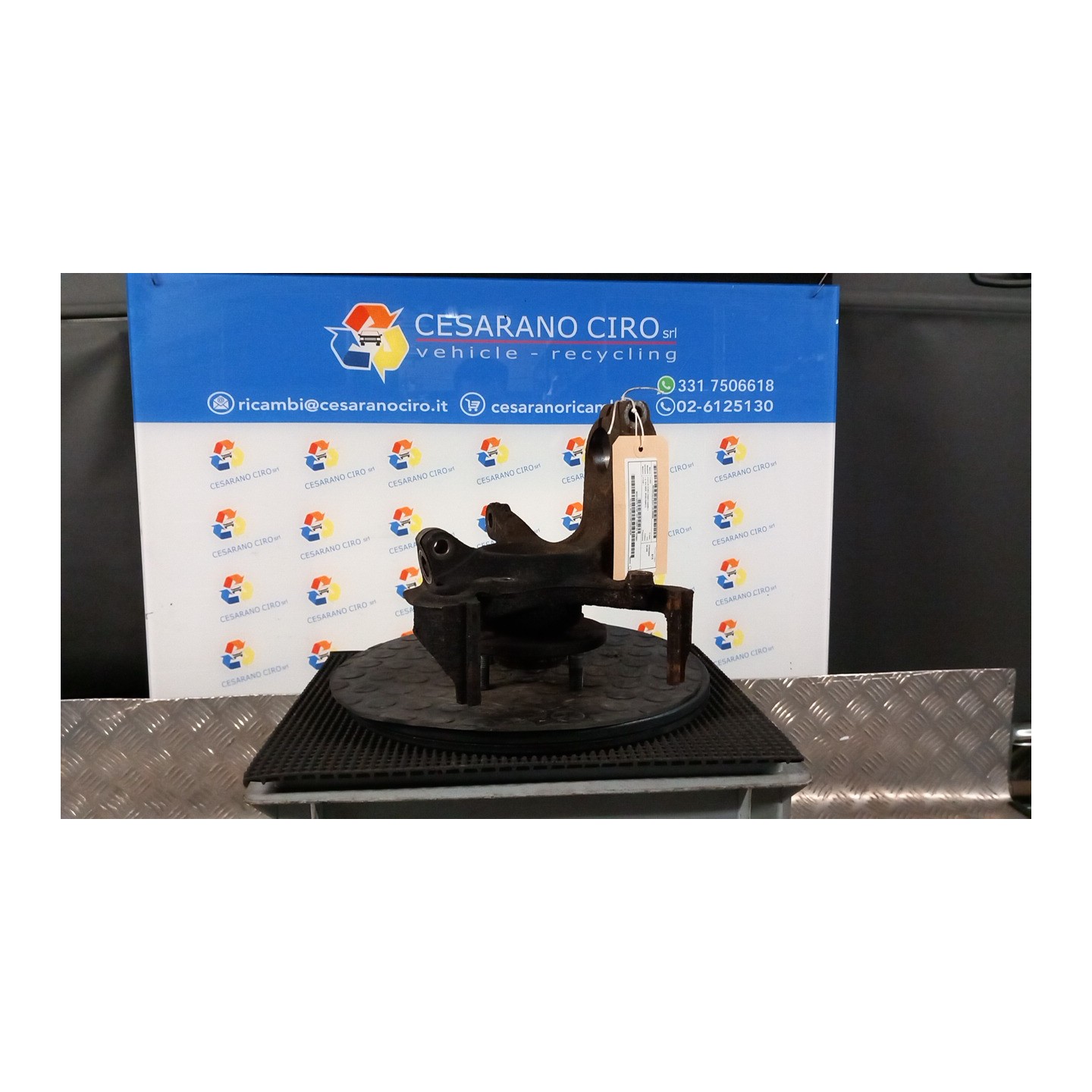 MONTANTE SOSP. ANT. C/ABS SX. 066 FORD FOCUS (CAK) (10/01-04/05) FYDB 1079001