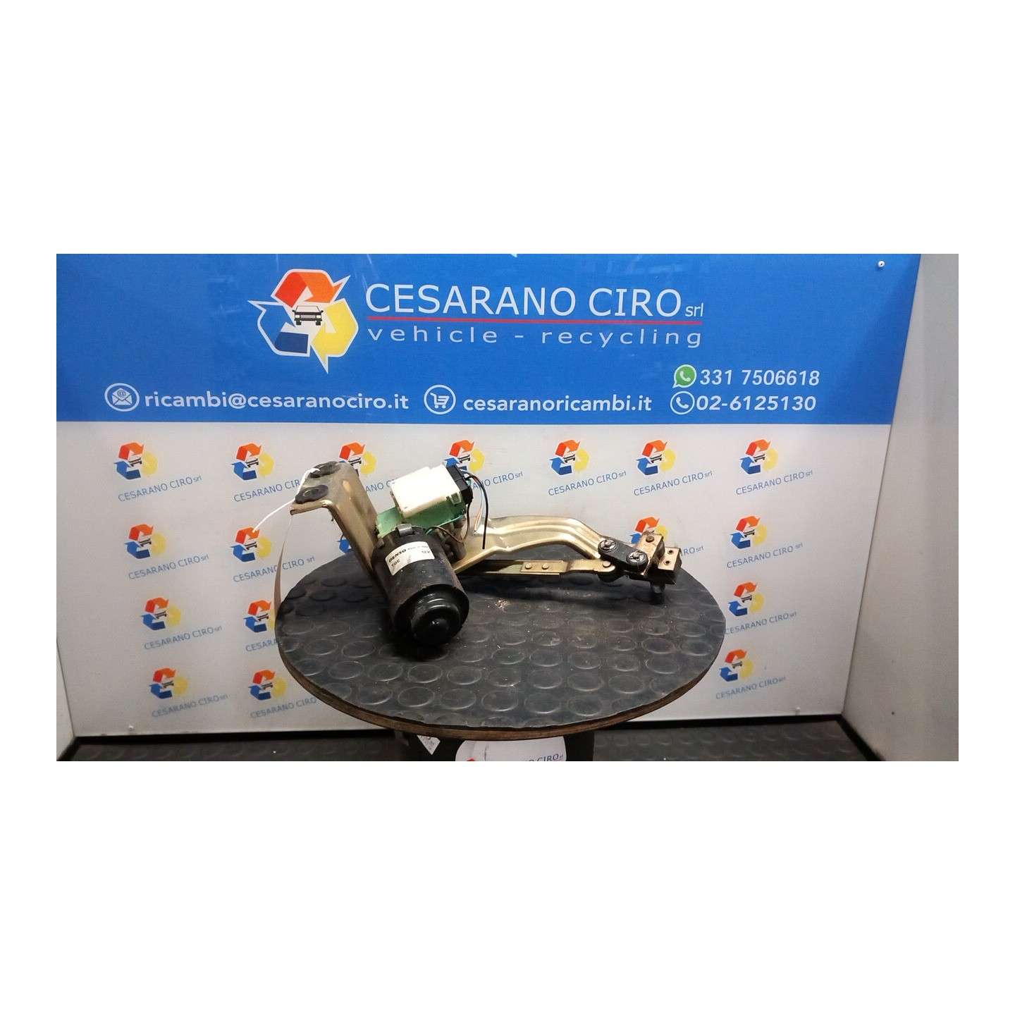 MECCANISMO TERGIPARABREZZA CON MOTORINO BOSCH 115 FIAT PANDA 1A SERIE (03/92-03/04) 187A1000 7607376