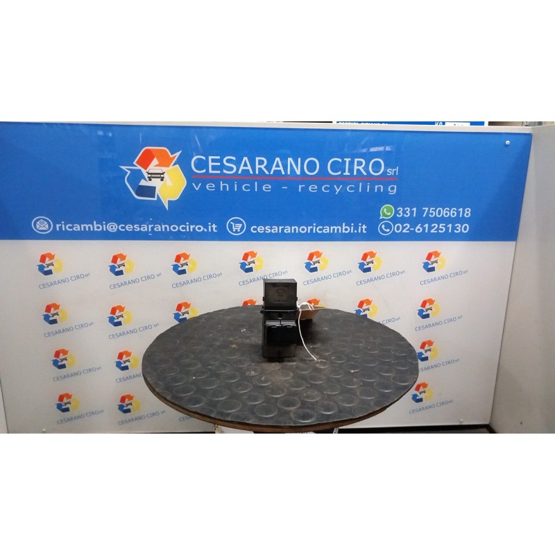 BLOCCO COMANDI ALZACRISTALLI BASIC 037 NISSAN MICRA (K12E) (11/02-05/06) CR12 25401AX600