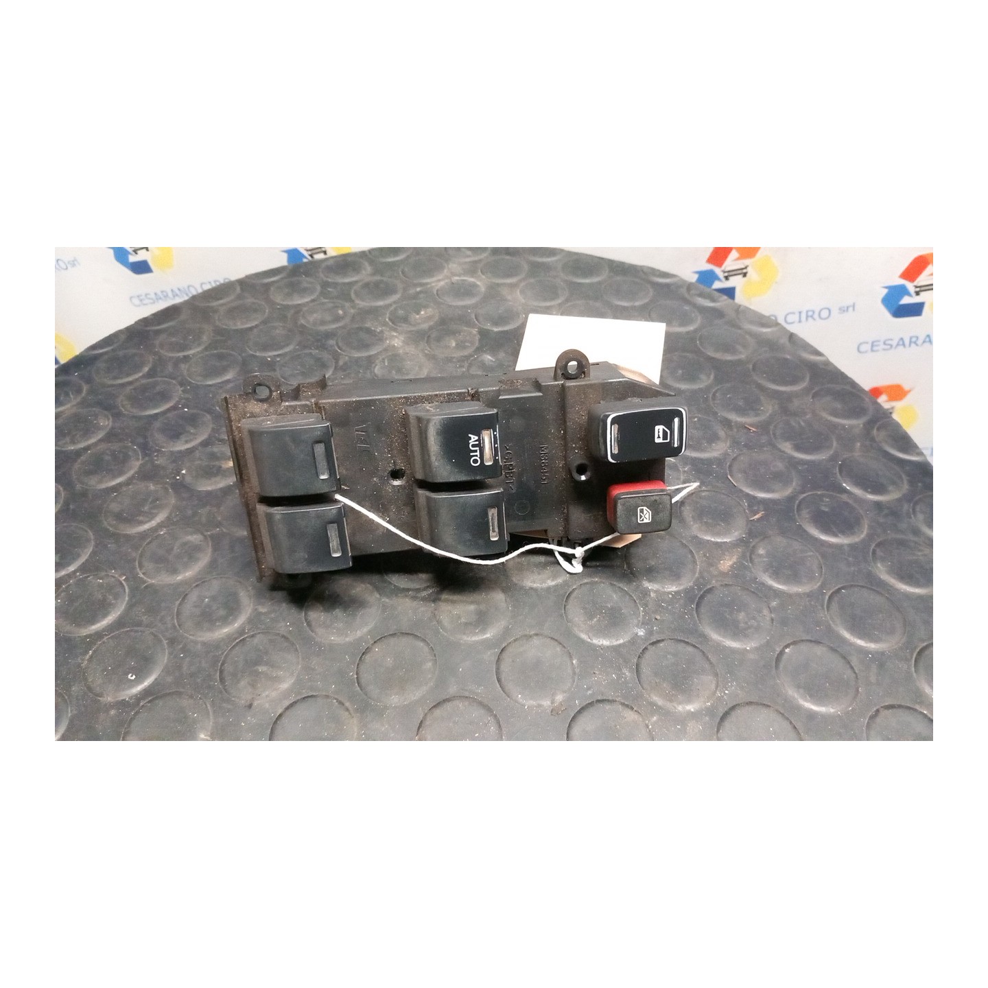 BLOCCO COMANDO ALZACRISTALLI C/CRISTALLI ELETT. POST. 043 HONDA JAZZ 2A SERIE (10/08-) L13Z2 35750TF0G11