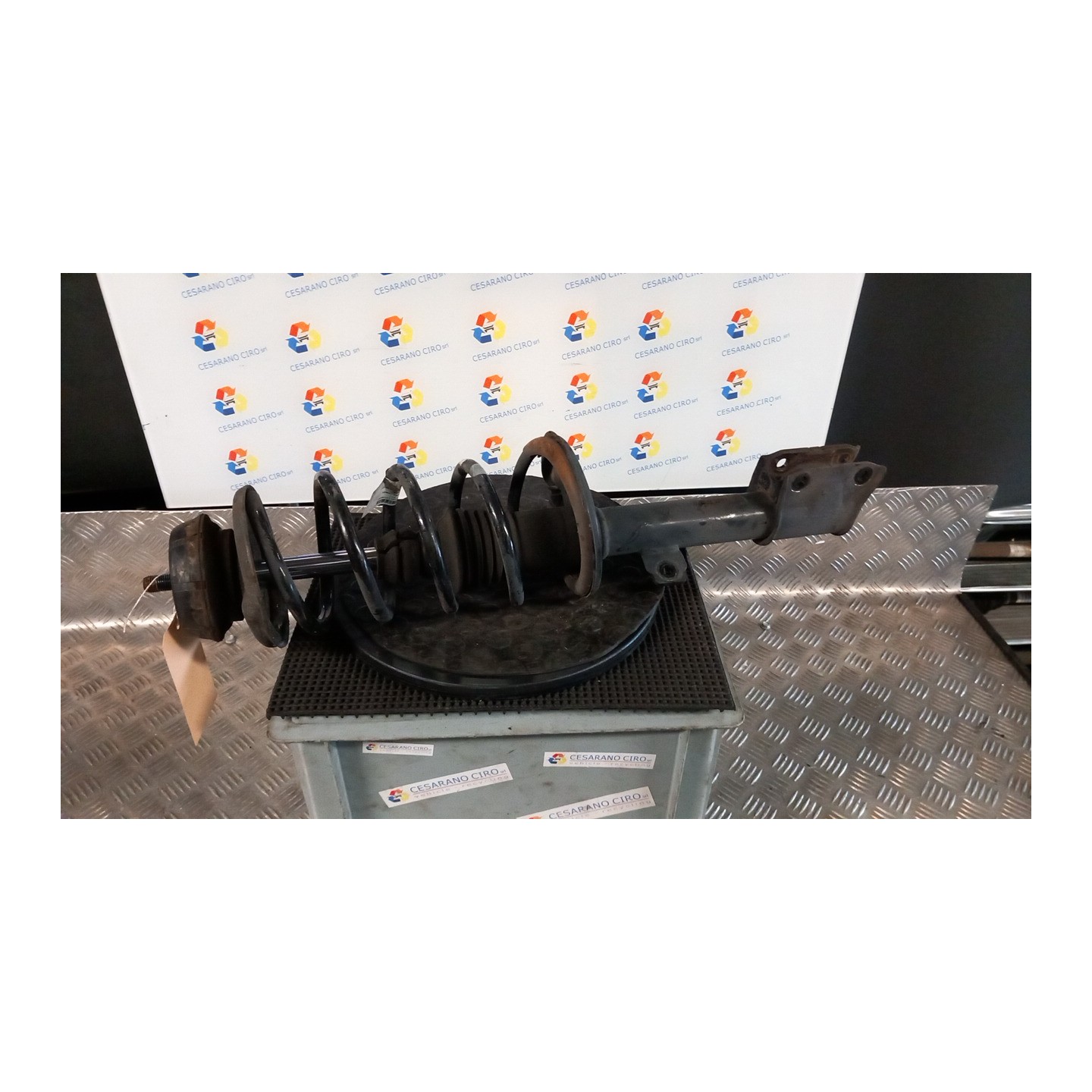 AMMORTIZZATORE ANT. SX. 079 DACIA DUSTER (03/10-12/13) K9KE8 8200813791