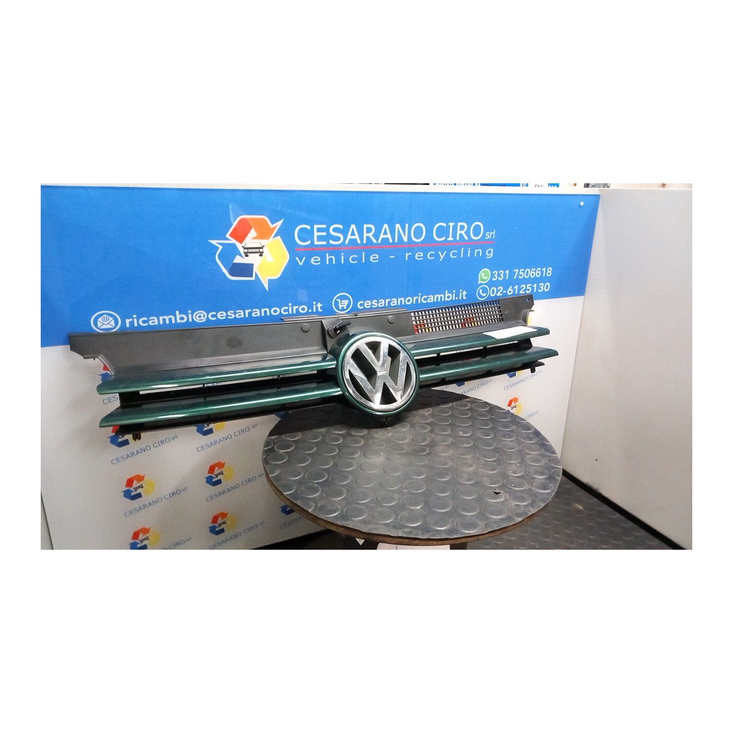 GRIGLIA 029 VOLKSWAGEN GOLF (1J) (09/97-03/06) AHW 1J0853655G01C