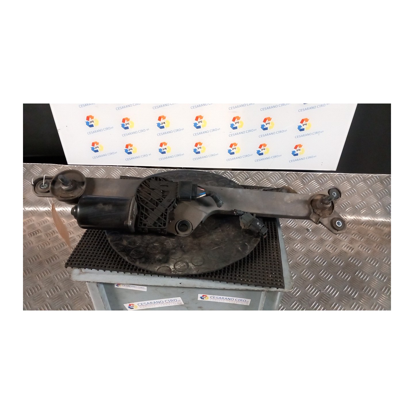 MECCANISMO TERGIPARABREZZA 061 KIA CARNIVAL 2A SERIE (06/06-) J3 981204D000