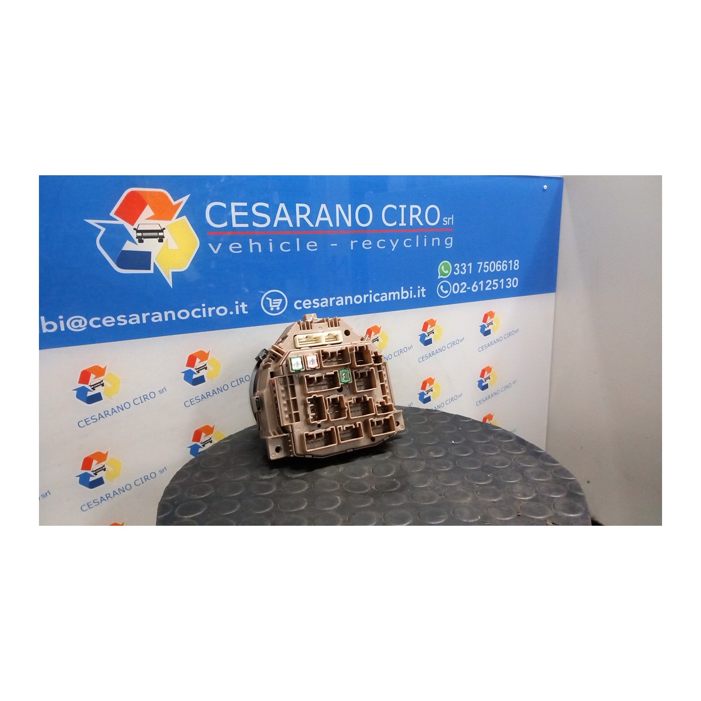 QUADRO PORTASTRUMENTI 209 TOYOTA AYGO 1A SERIE (04/05-10/14) 1KRFE 838000H012
