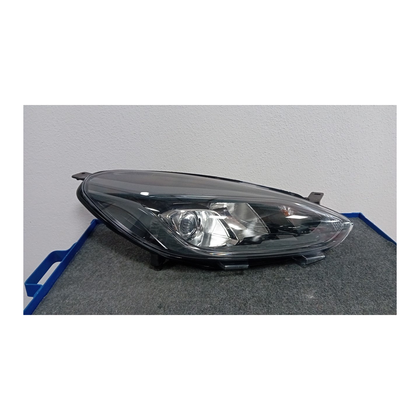 PROIETTORE LIVELLO 3 DX. 014 FORD FIESTA ACTIVE (CE1) (04/18-)  2498424
