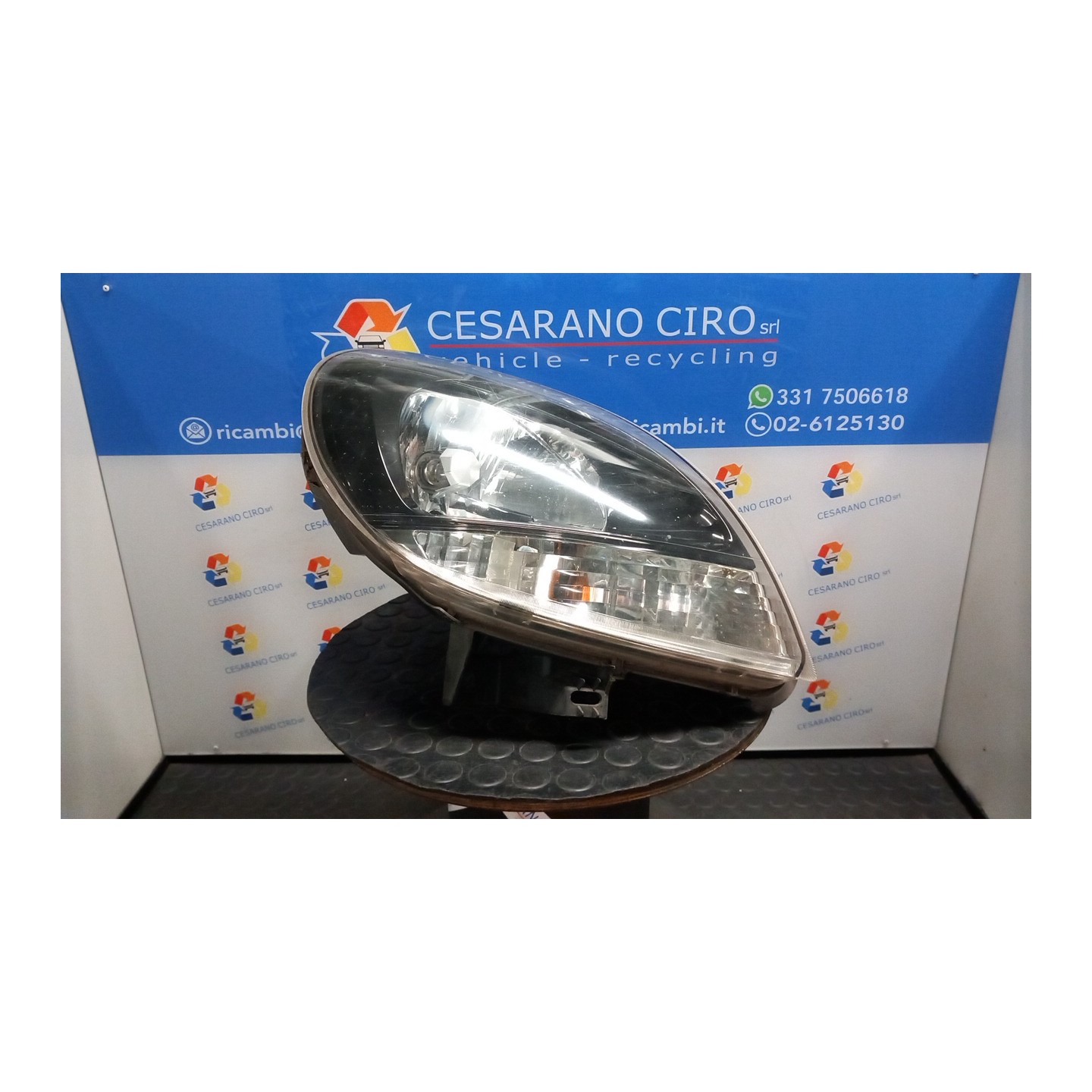 PROIETTORE DX. 008 RENAULT KANGOO (04/03-03/09) K9KW7 260107401R