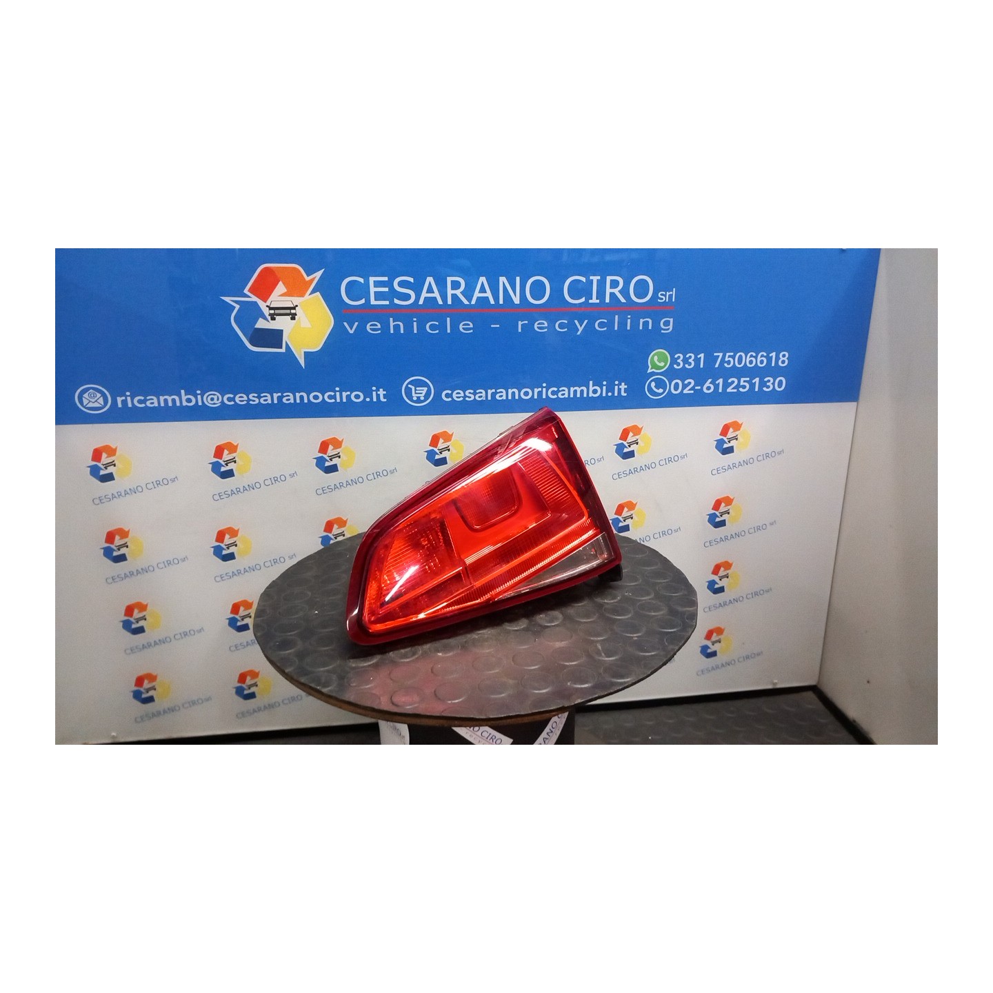 FANALE POST. PARTE INT. DX. 132 VOLKSWAGEN GOLF (10/12-) CXX 5G0945094AC
