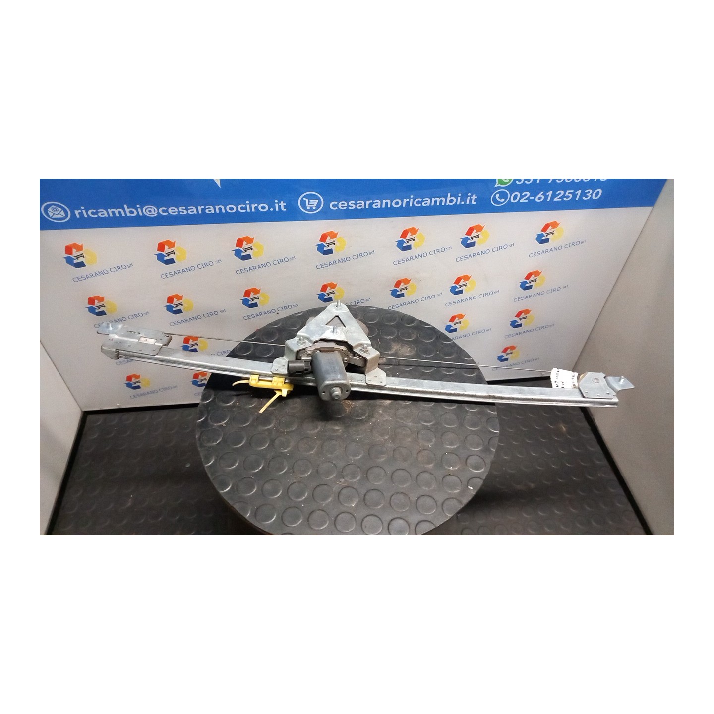 ALZACRISTALLO ELETTR. PORTA ANT. C/MOTORINO DX. 004 OPEL VIVARO (X83) (09/06-) M9RE7 91165705