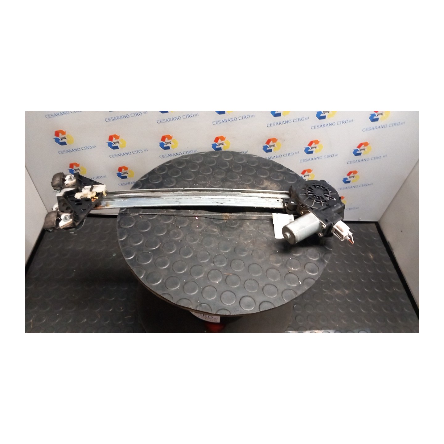 ALZACRISTALLO ELETTR. PORTA POST. C/MOTORINO SX. 045 HONDA JAZZ 2A SERIE (10/08-) L13Z2 72750TF0003