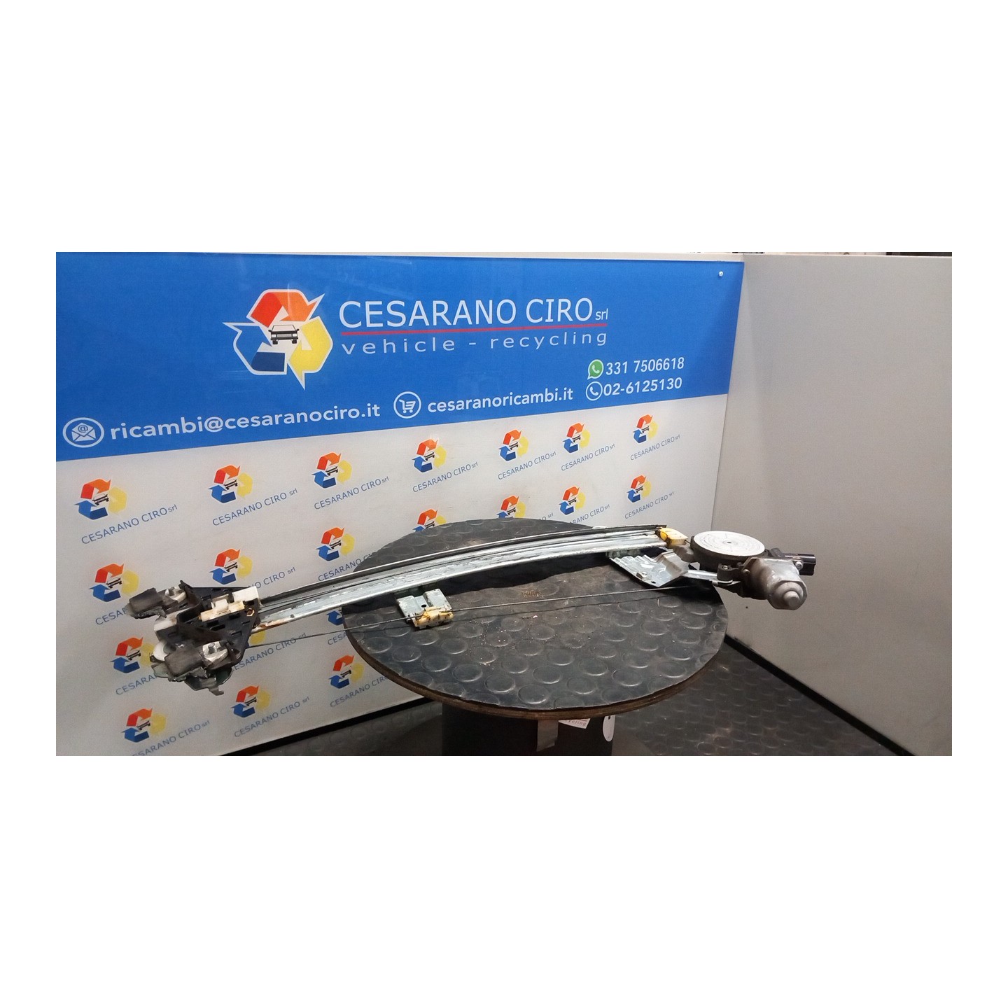 ALZACRISTALLO ELETTR. PORTA ANT. C/MOTORINO SX. 046 HONDA JAZZ 2A SERIE (10/08-) L13Z2 72250TF0G01