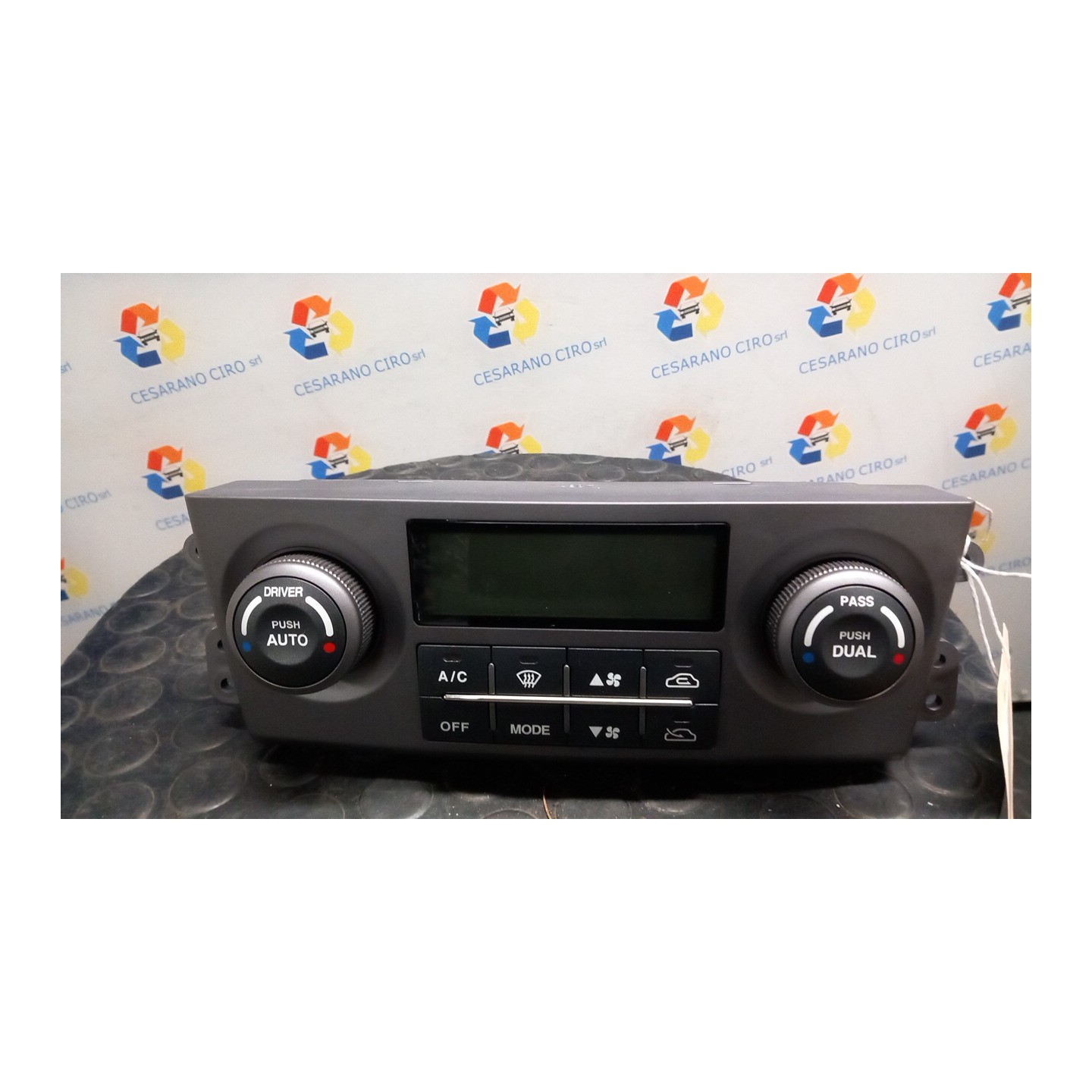 BLOCCO COMANDO CLIMATIZZAZIONE C/A/C AUTO 070 KIA SORENTO 1A SERIE (08/06-11/09 D4CB 972503E2608W