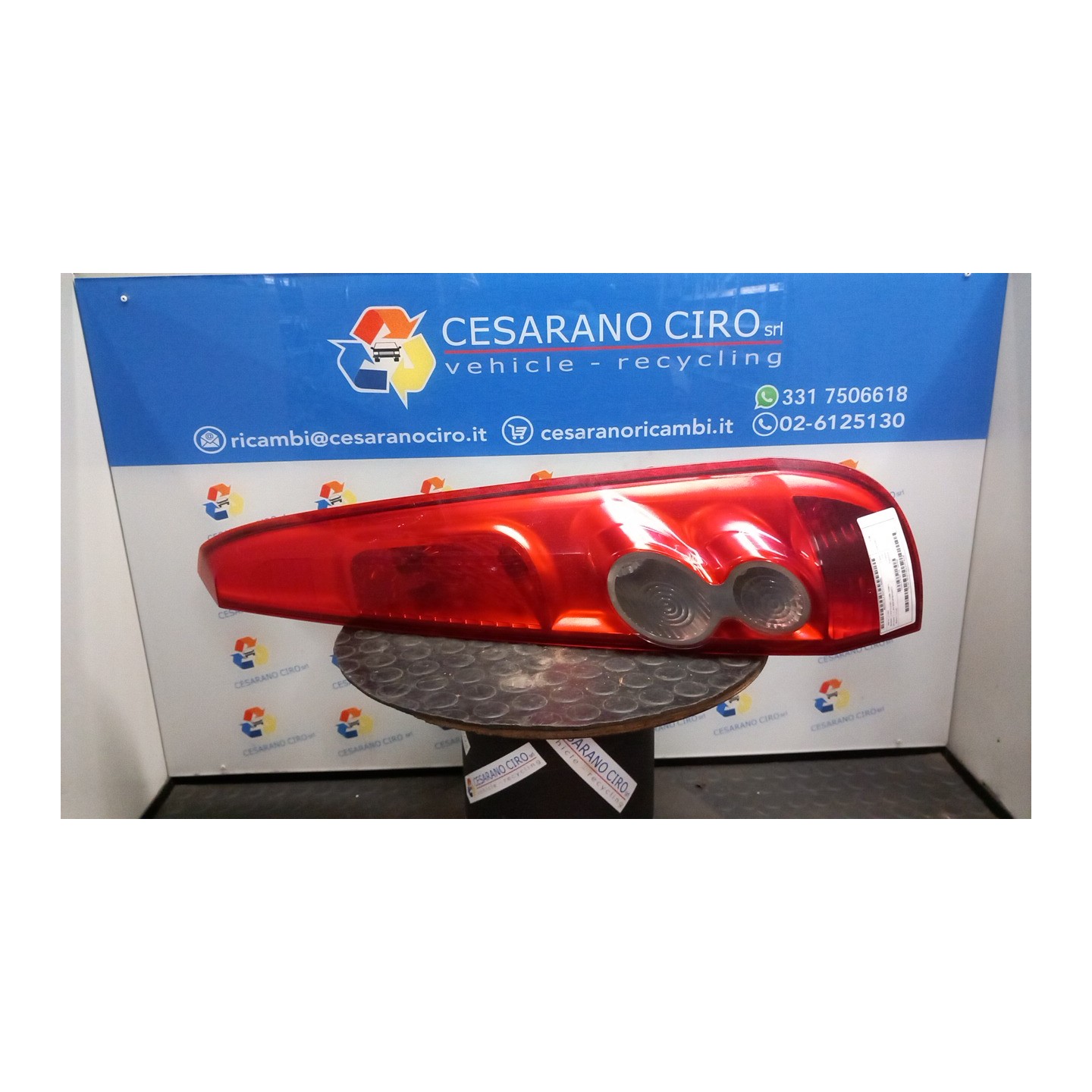 FANALE POST. DX. 062 FORD FIESTA (CBK) (12/05-12/08) FUJA 1437625