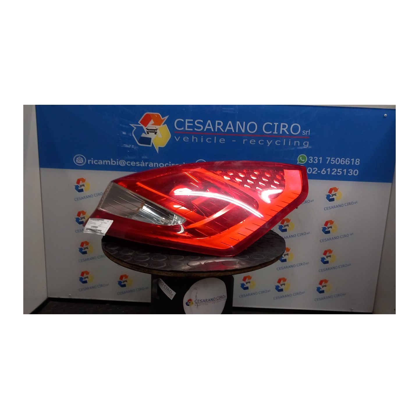 FANALE POST. DX. 100 FORD FIESTA (CB1) (09/08-10/13) SNJA 1709552