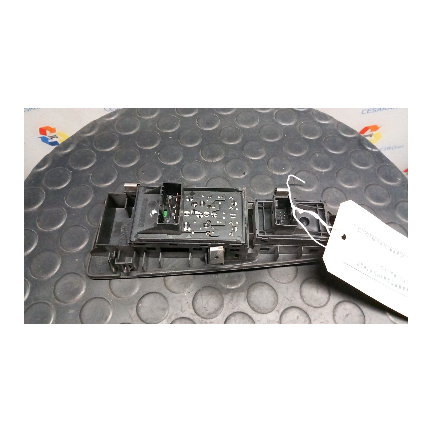 BLOCCO COMANDI ALZACRISTALLI E RETROVISORI EST. SX. 108 FIAT GRANDE PUNTO (2Y) (06/05-12/08 350A1000 735411026